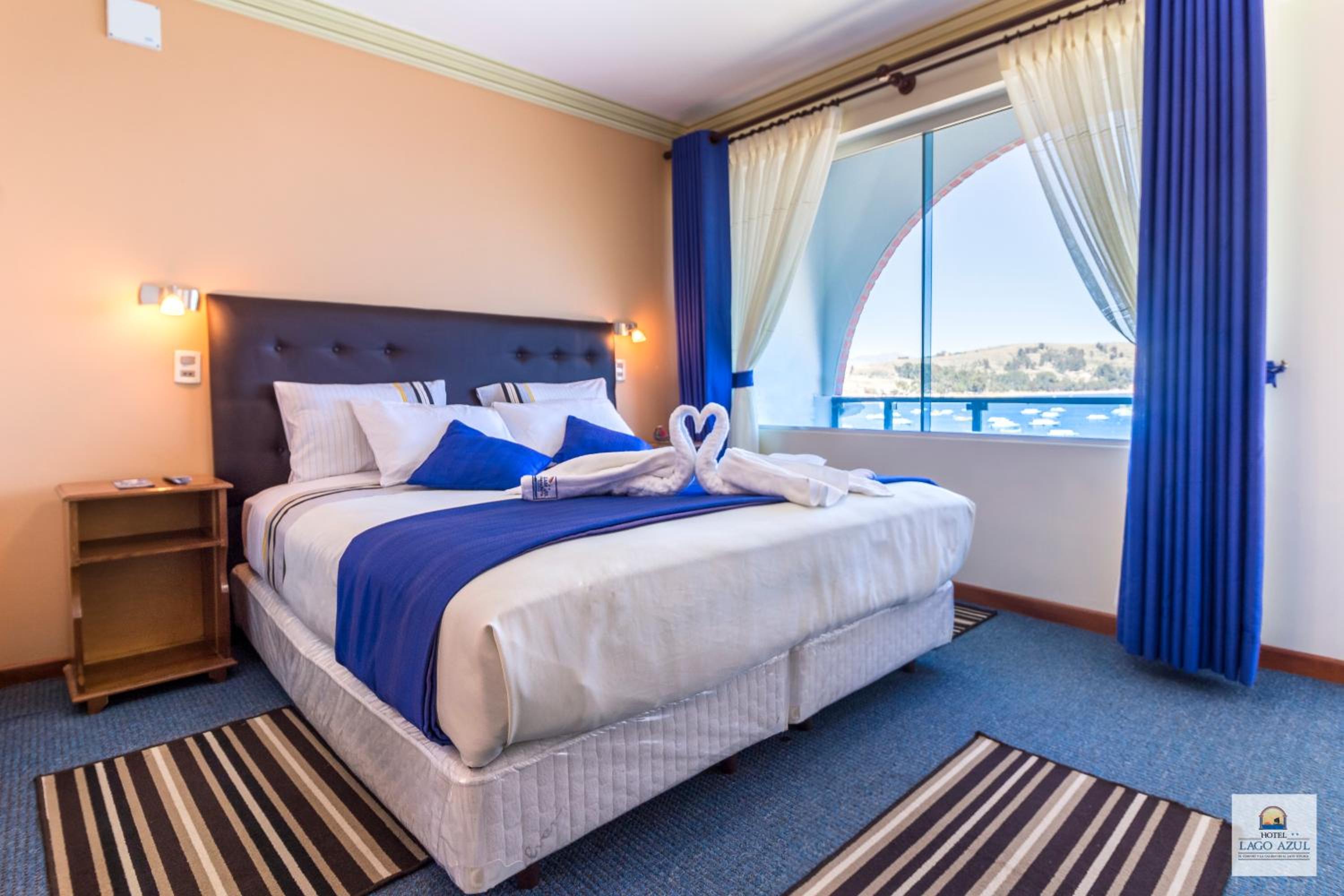 Double Room with Balcony and Lake View photo 3
