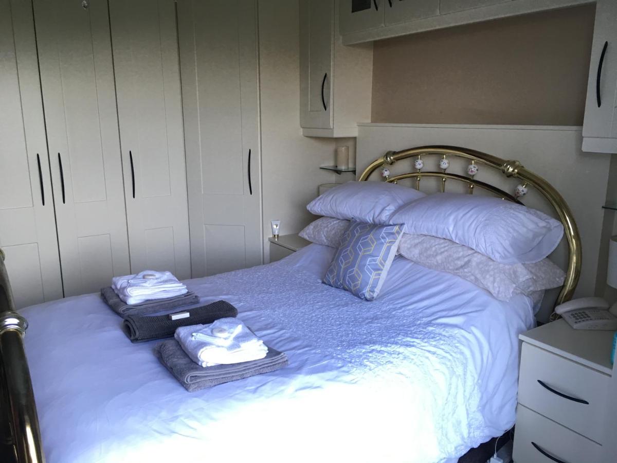 Deluxe Double Room with Balcony and Sea View