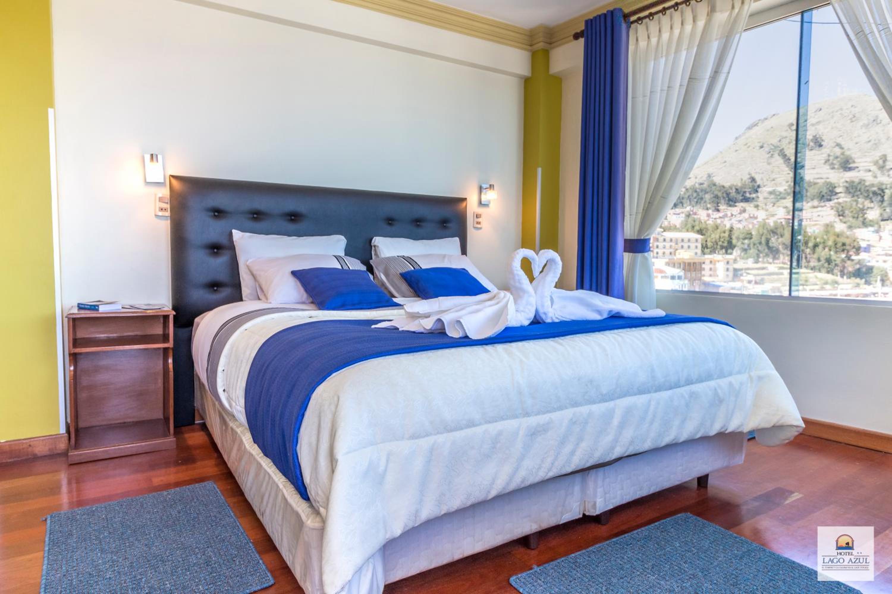 Double Room with Balcony and Lake View