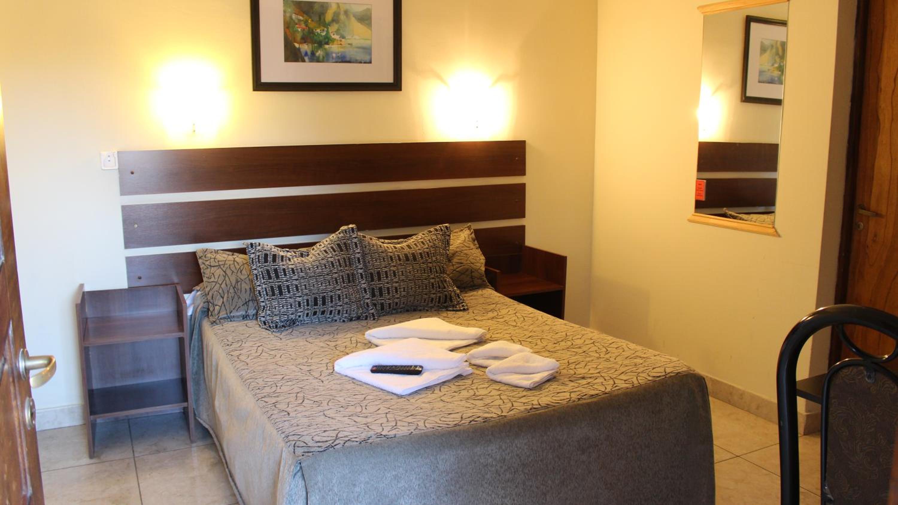 Single Room photo 3