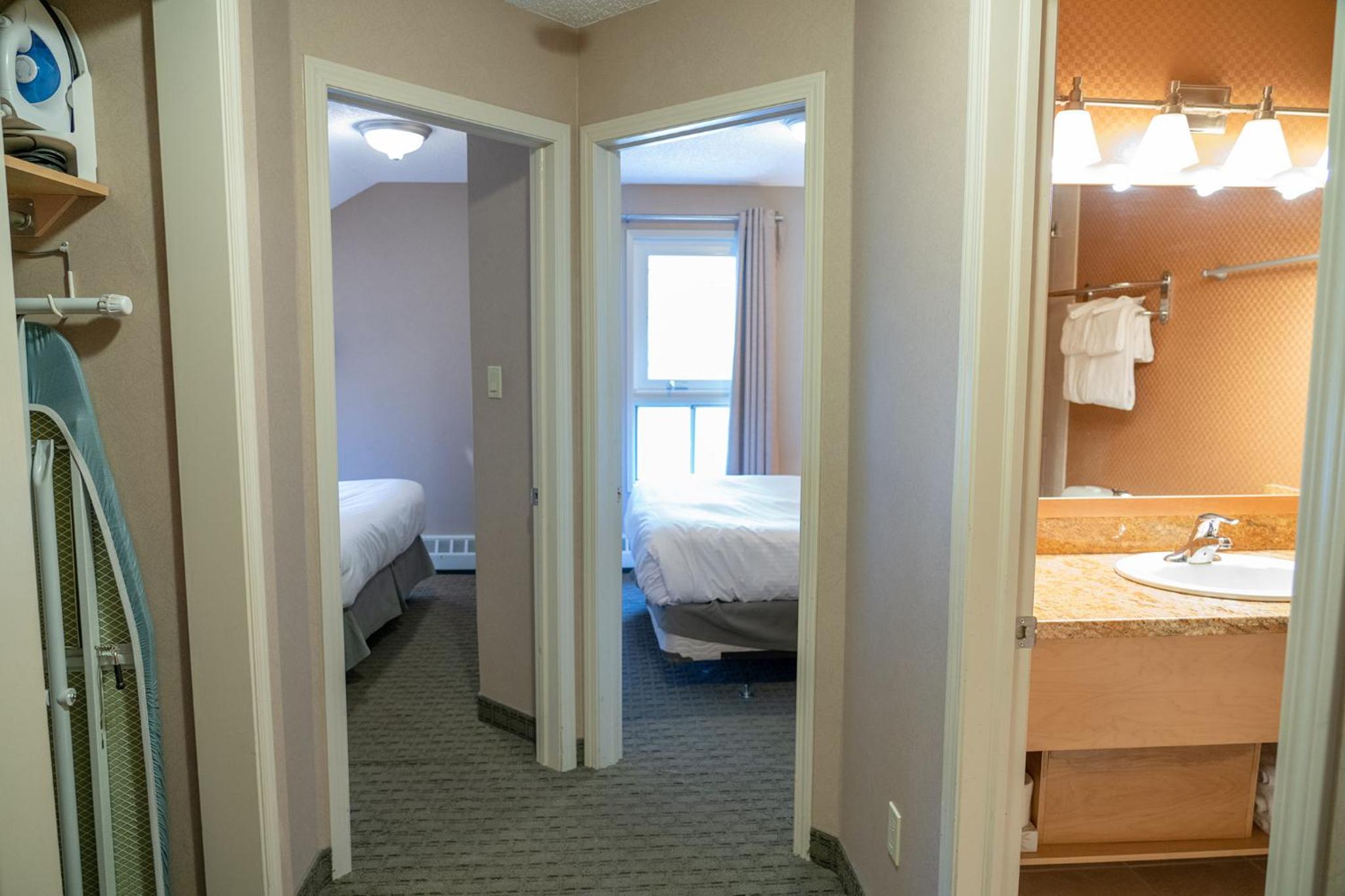 Two-Bedroom Suite - Photo 8