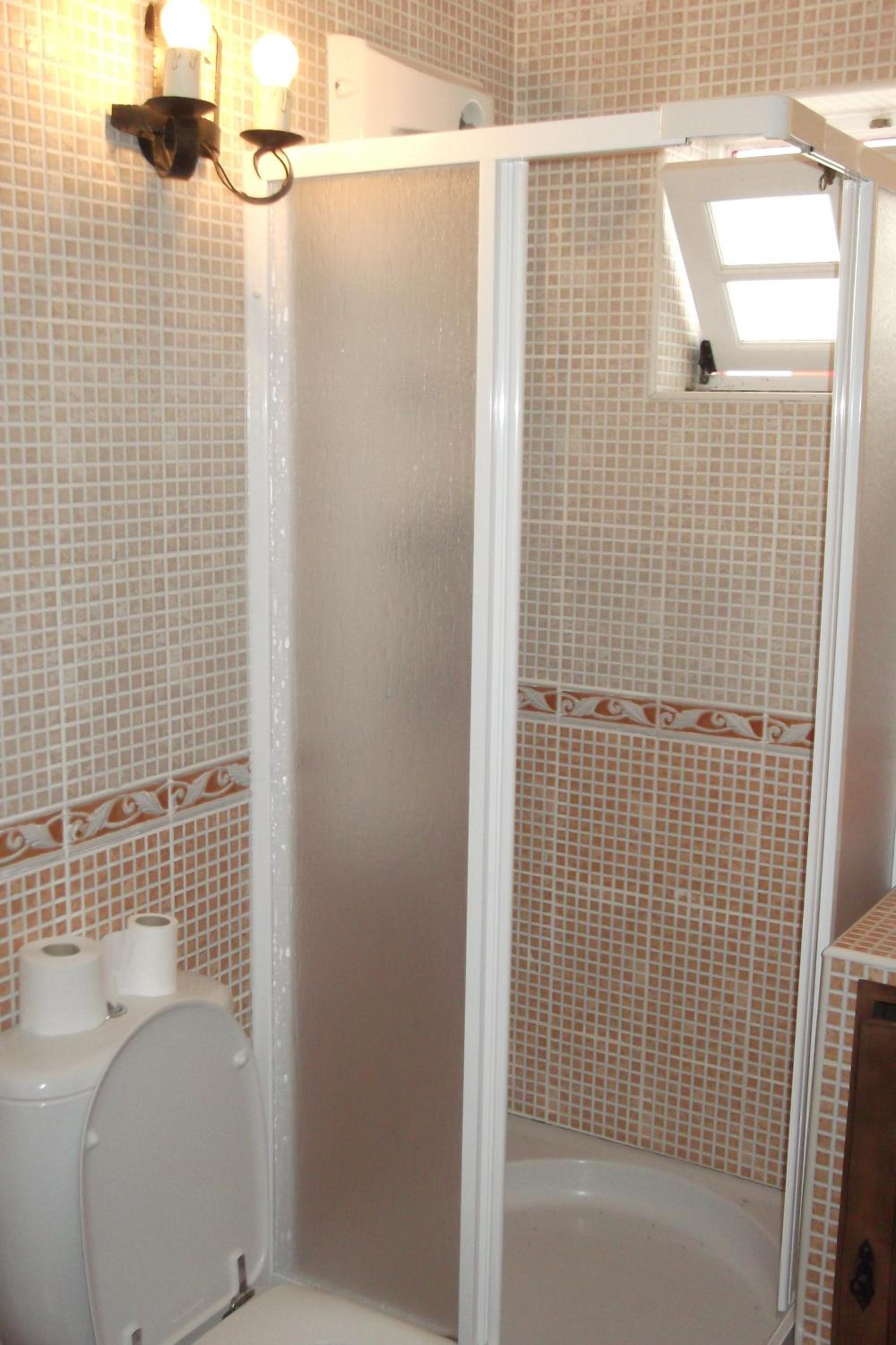 One-Bedroom House - First Floor - Photo 9