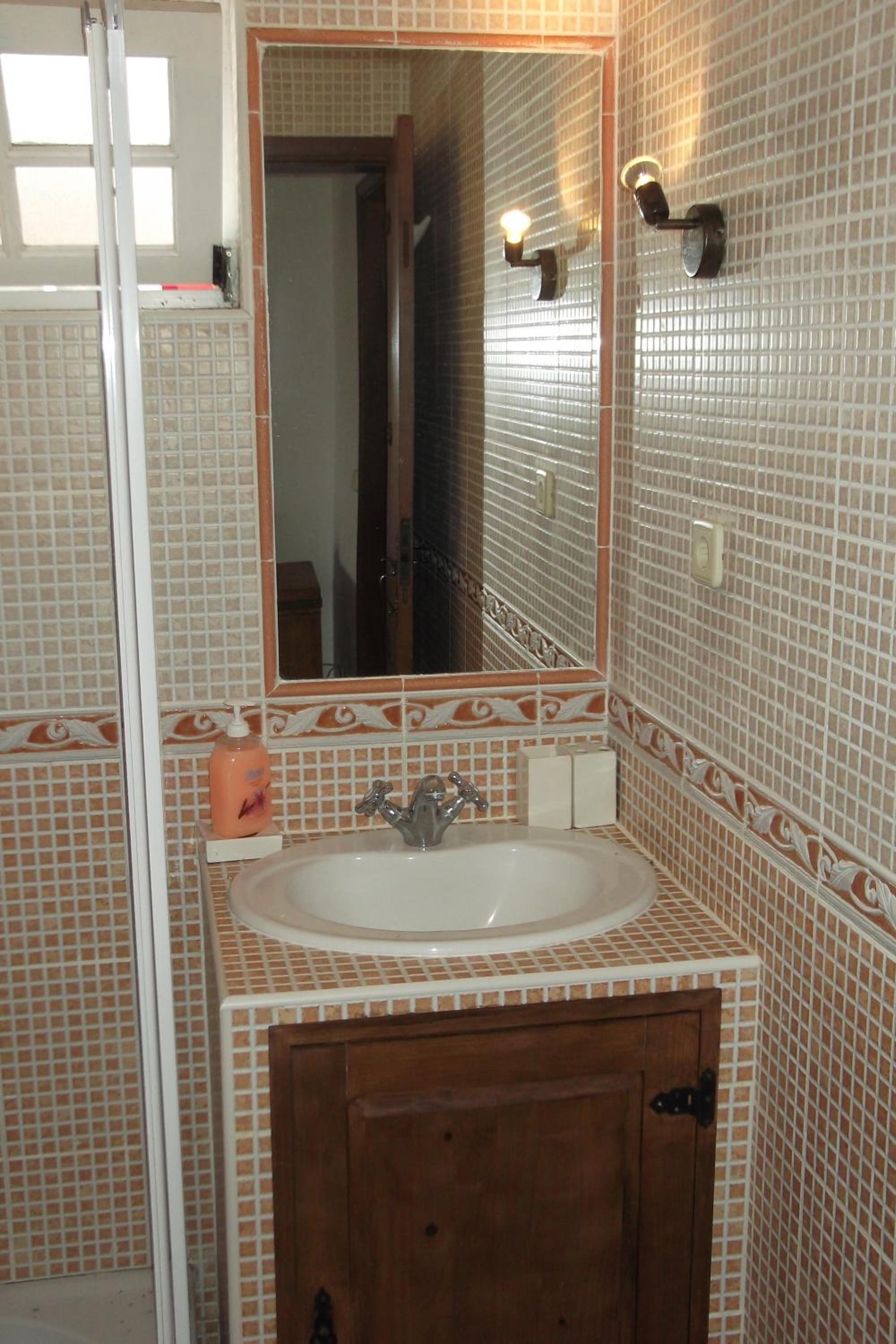 One-Bedroom House - First Floor - Photo 10
