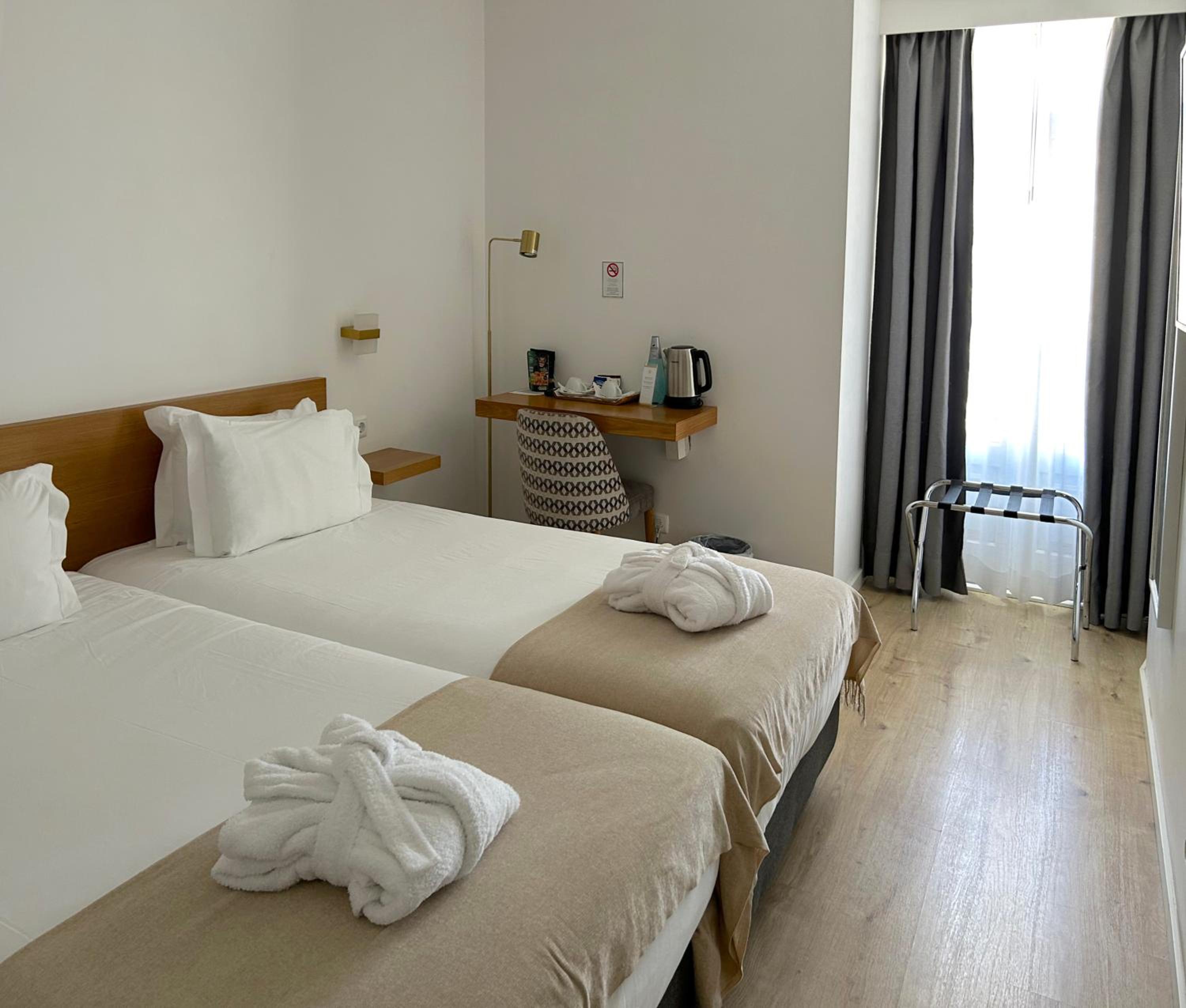 Twin Room with City View