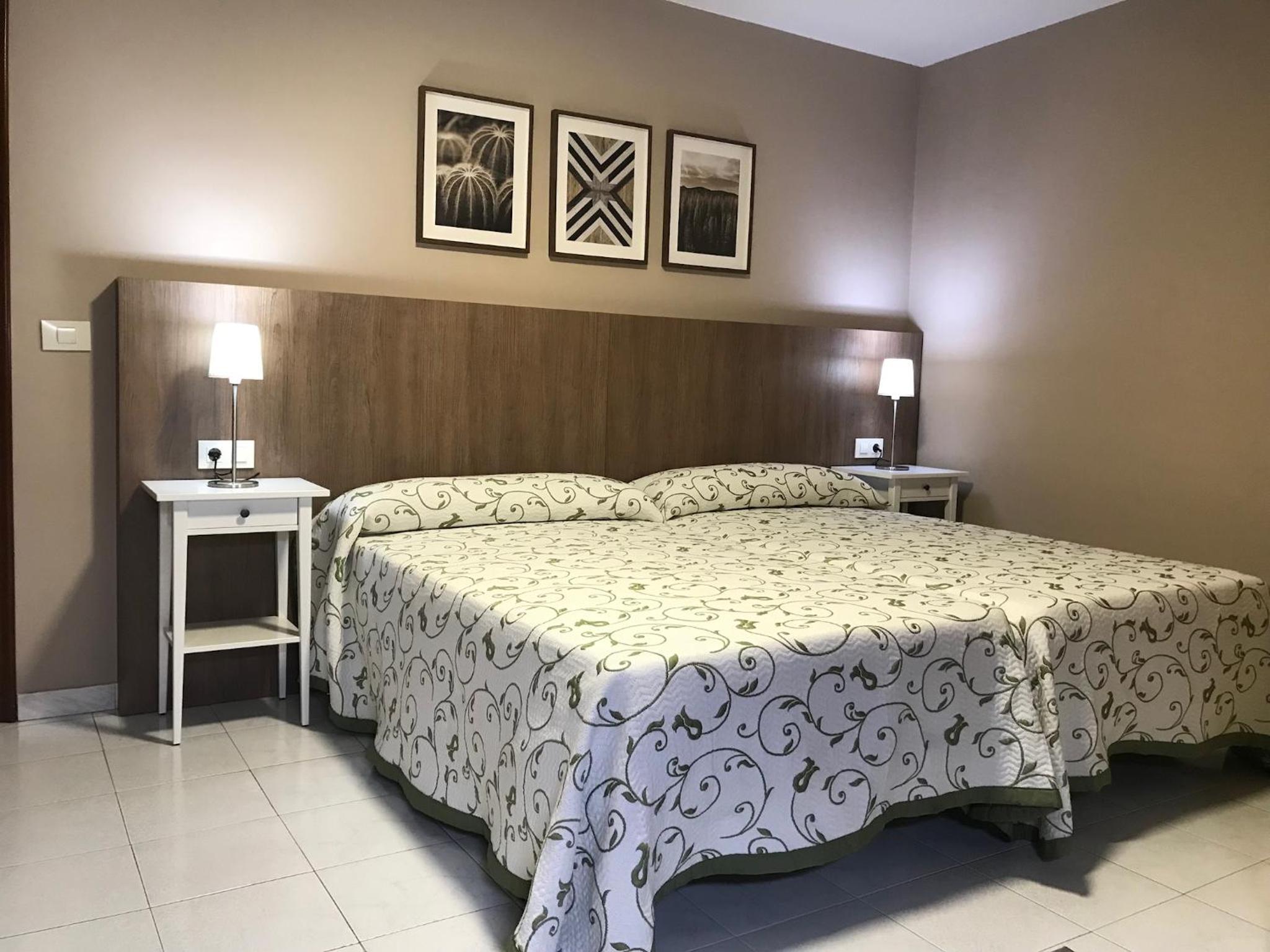 Standard Double or Twin Room - Photo 1