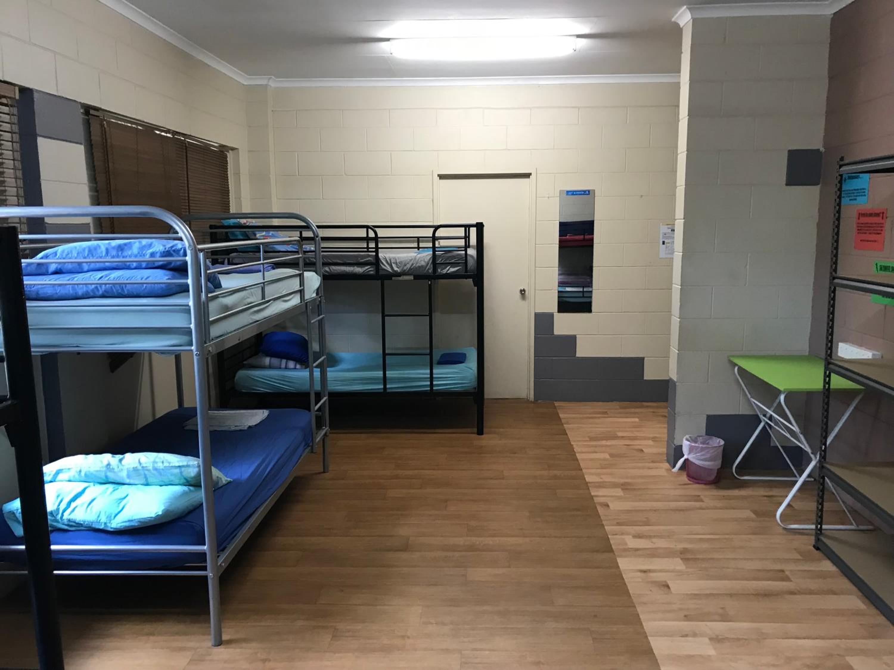 Bed in 8-Bed Mixed Dormitory Room photo 3
