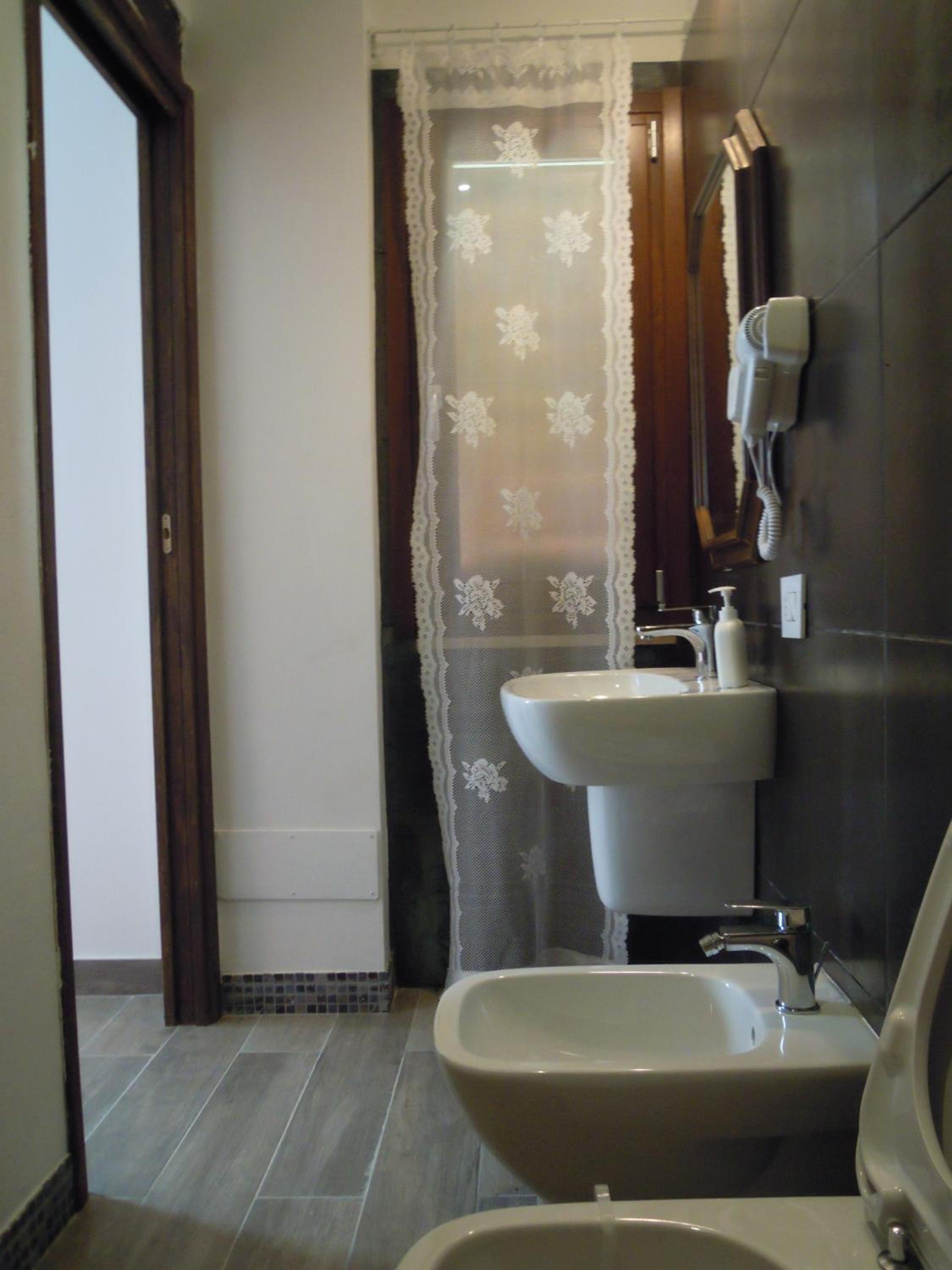 King Room with Garden View - Photo 3