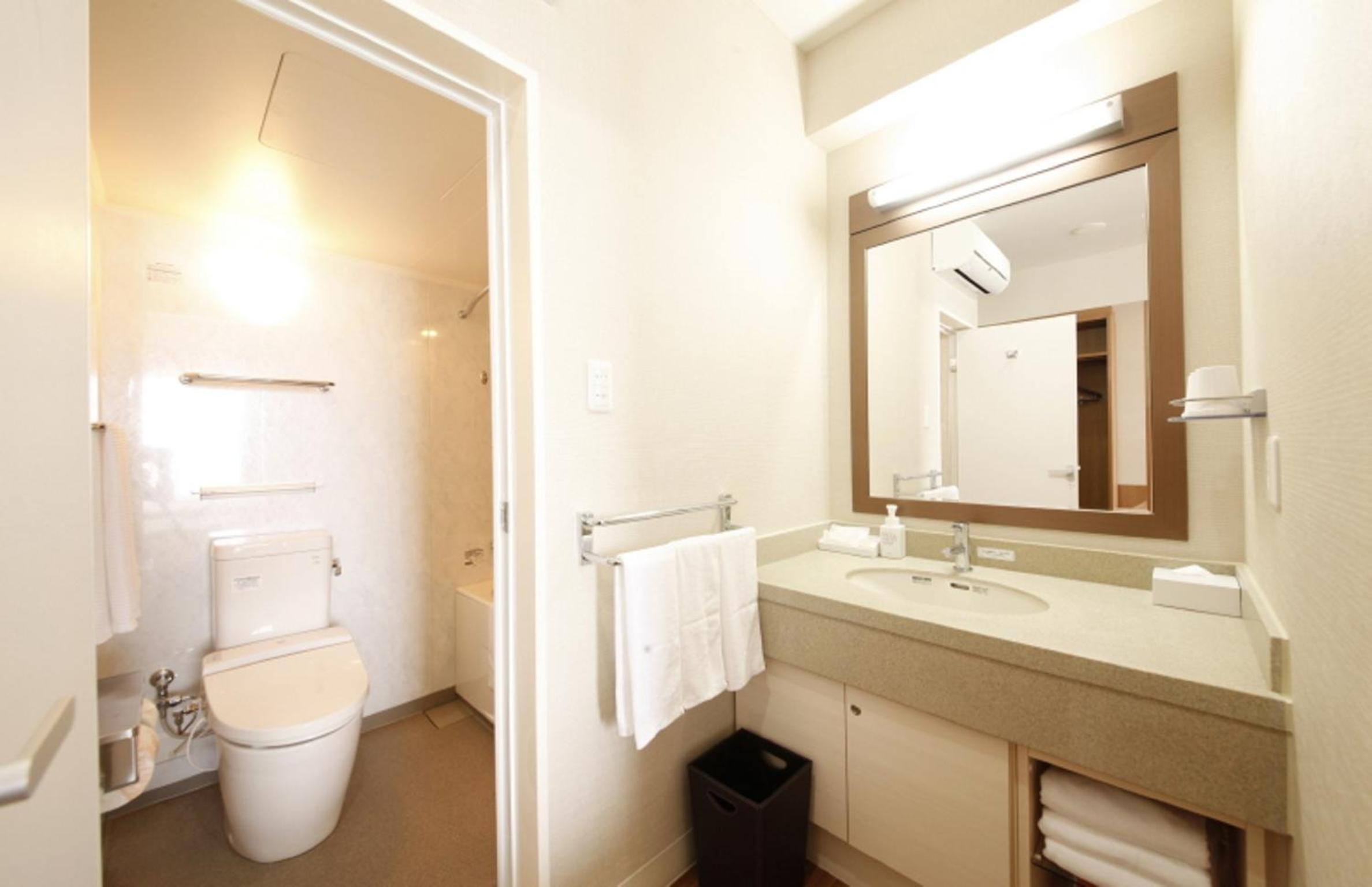 Standard Twin Room with Sea View - Non-Smoking - Photo 4