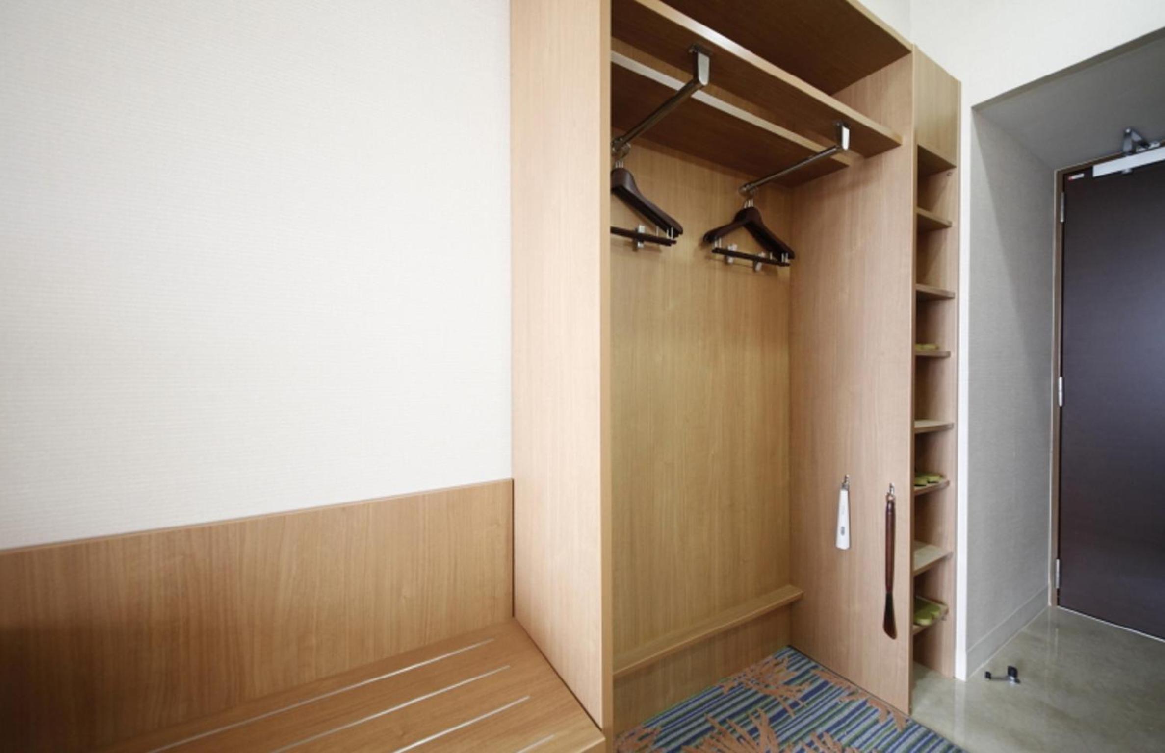 Superior Twin Room with Sea View - Non-Smoking - Photo 4