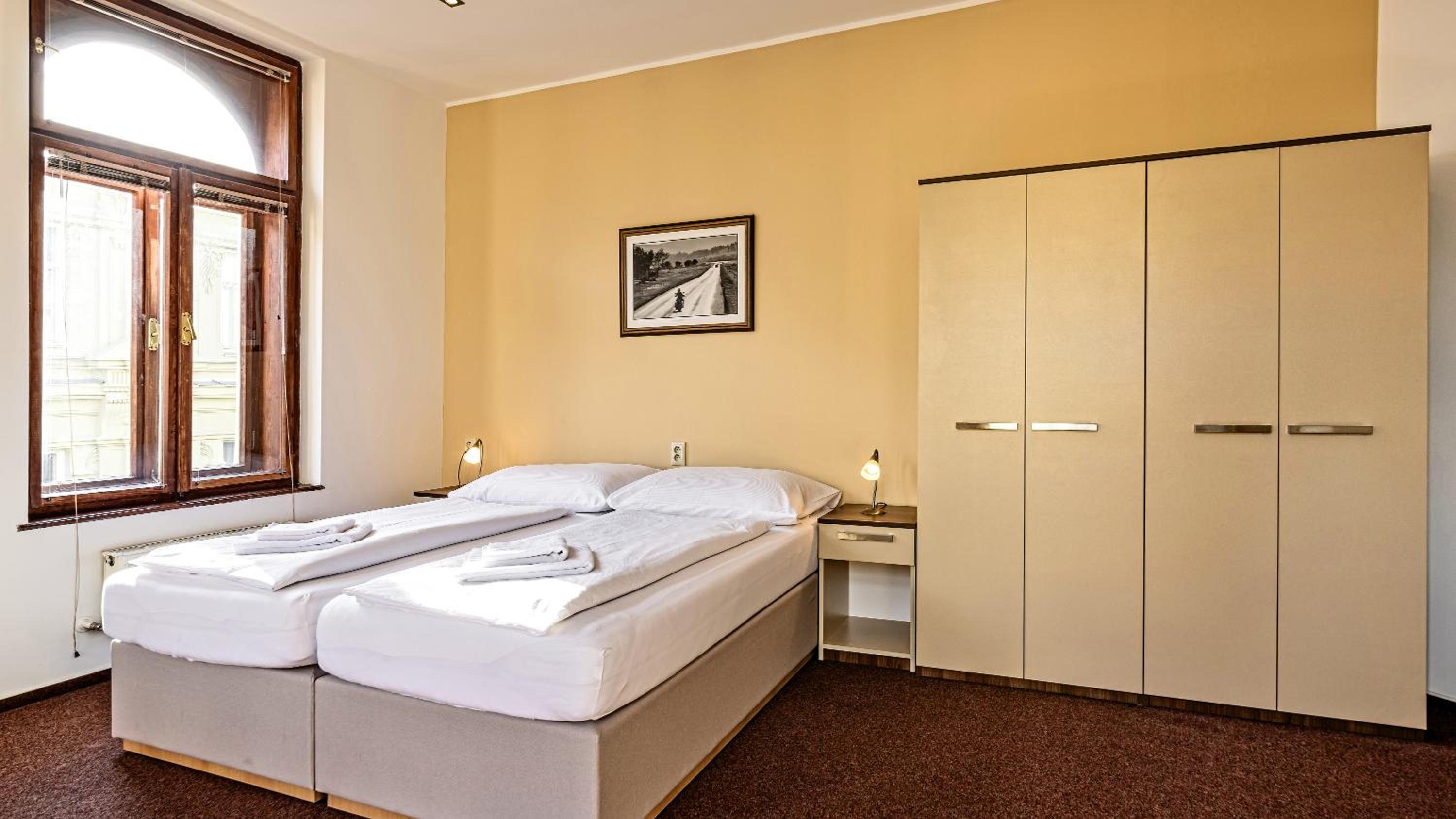 Double or Twin Room - Photo 2