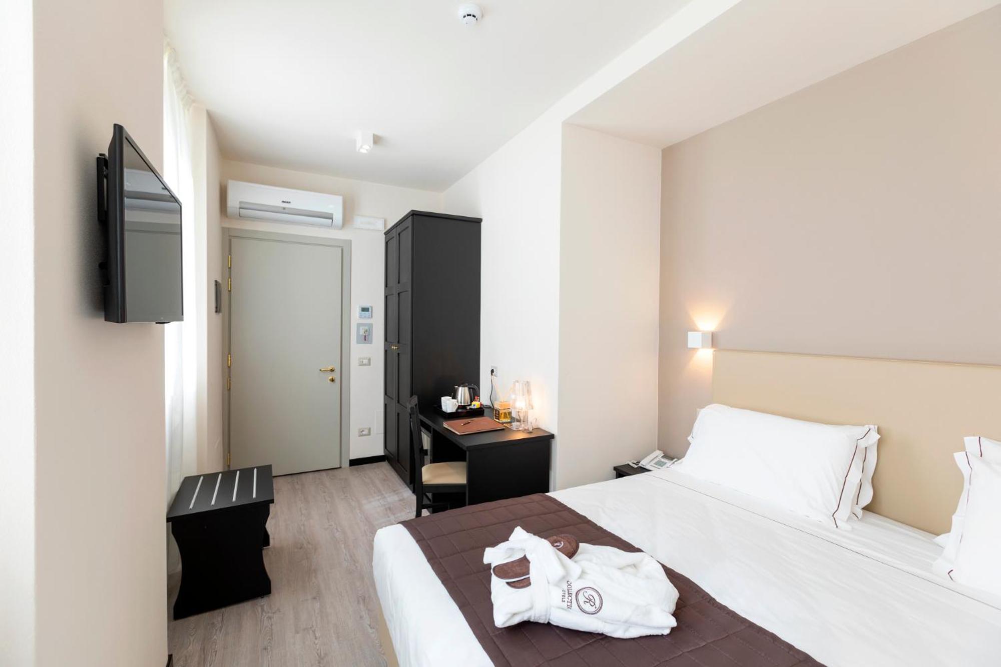 Classic Double Room  photo 3