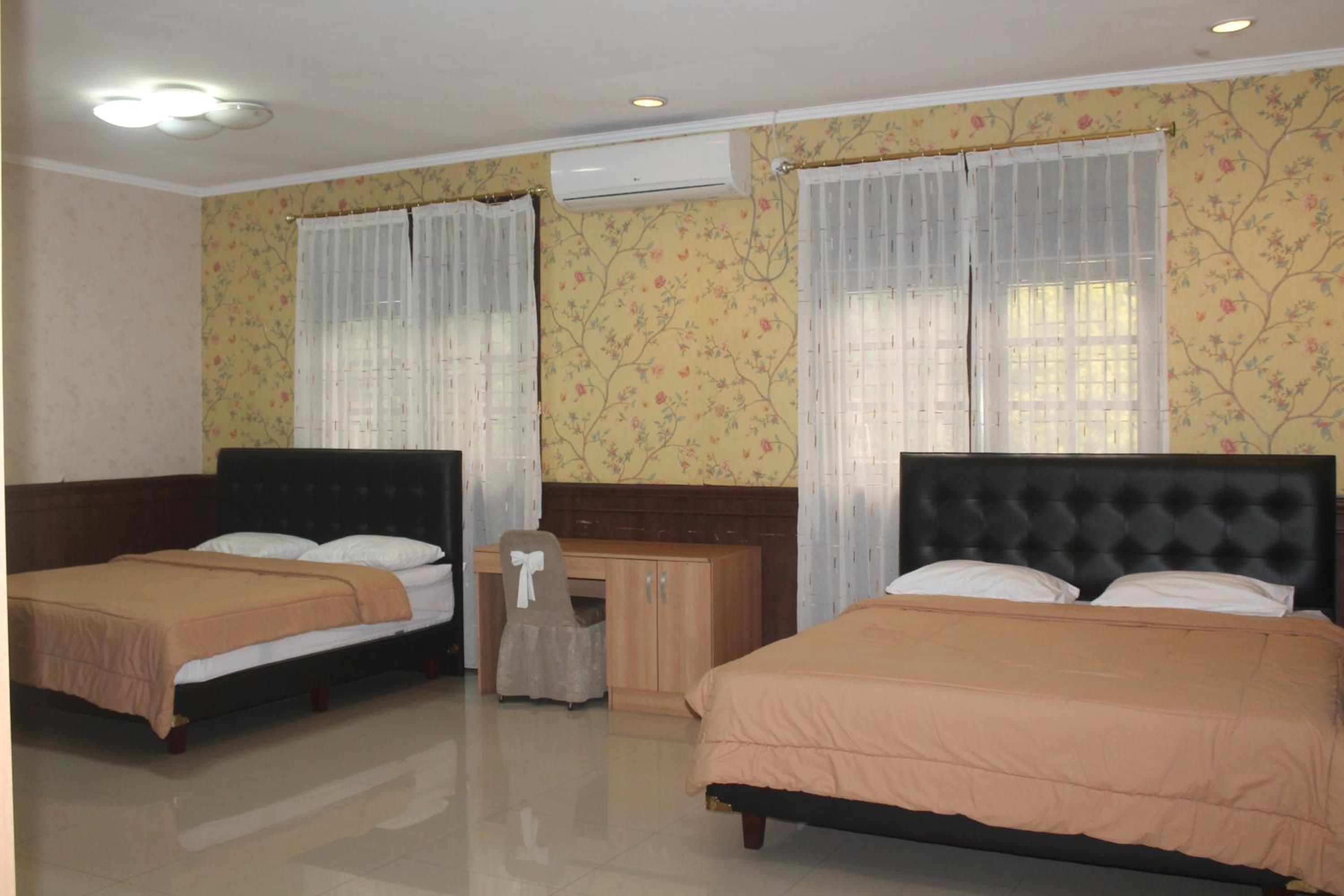 Four-Bedrooms Villa photo 1