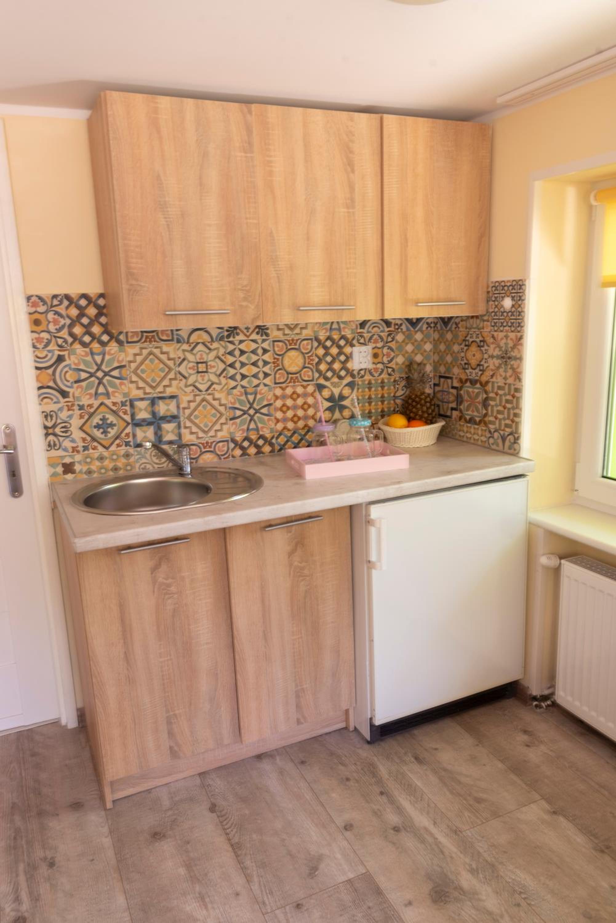 Apartment with Terrace - Photo 17