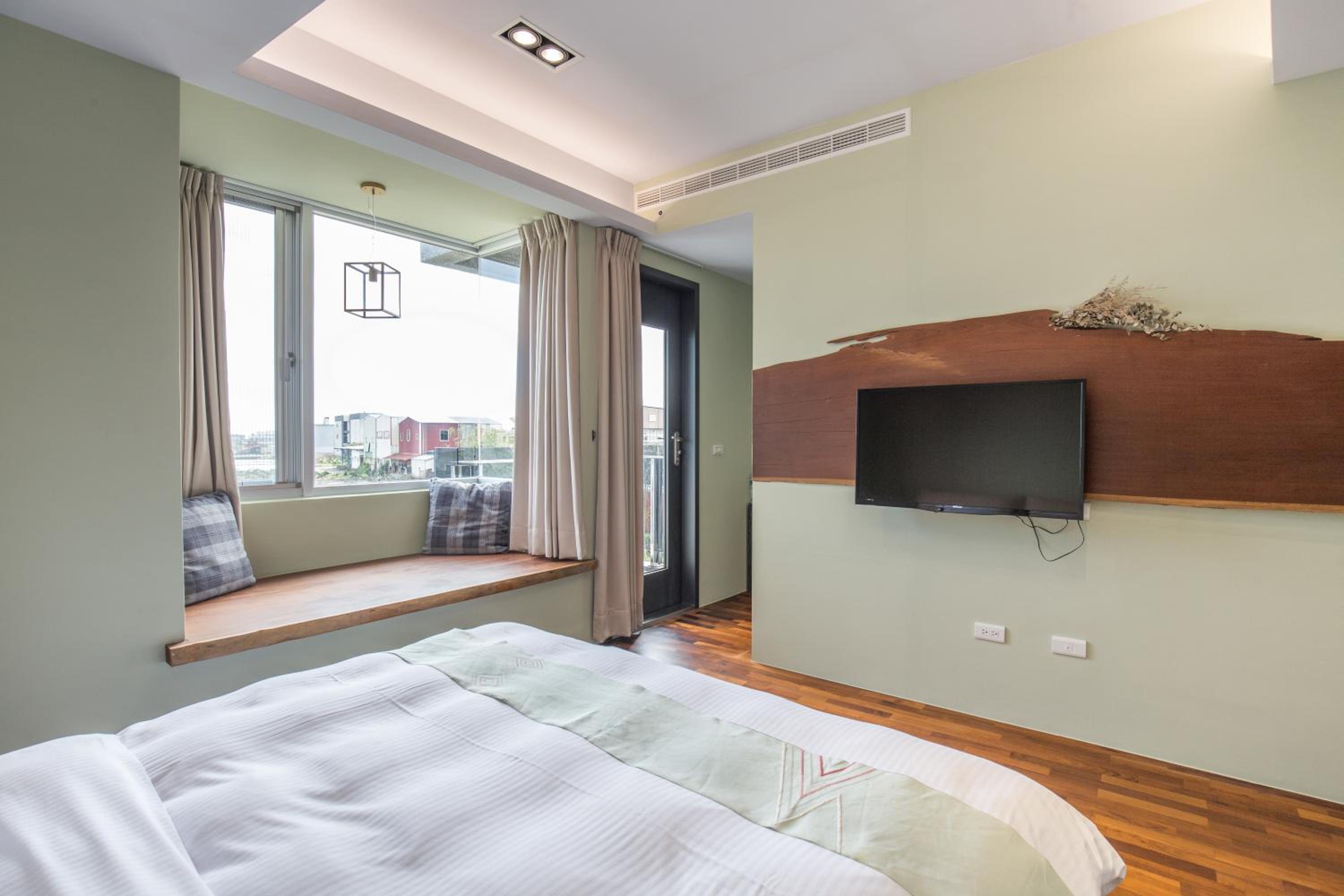 Deluxe Double Room - Photo 7