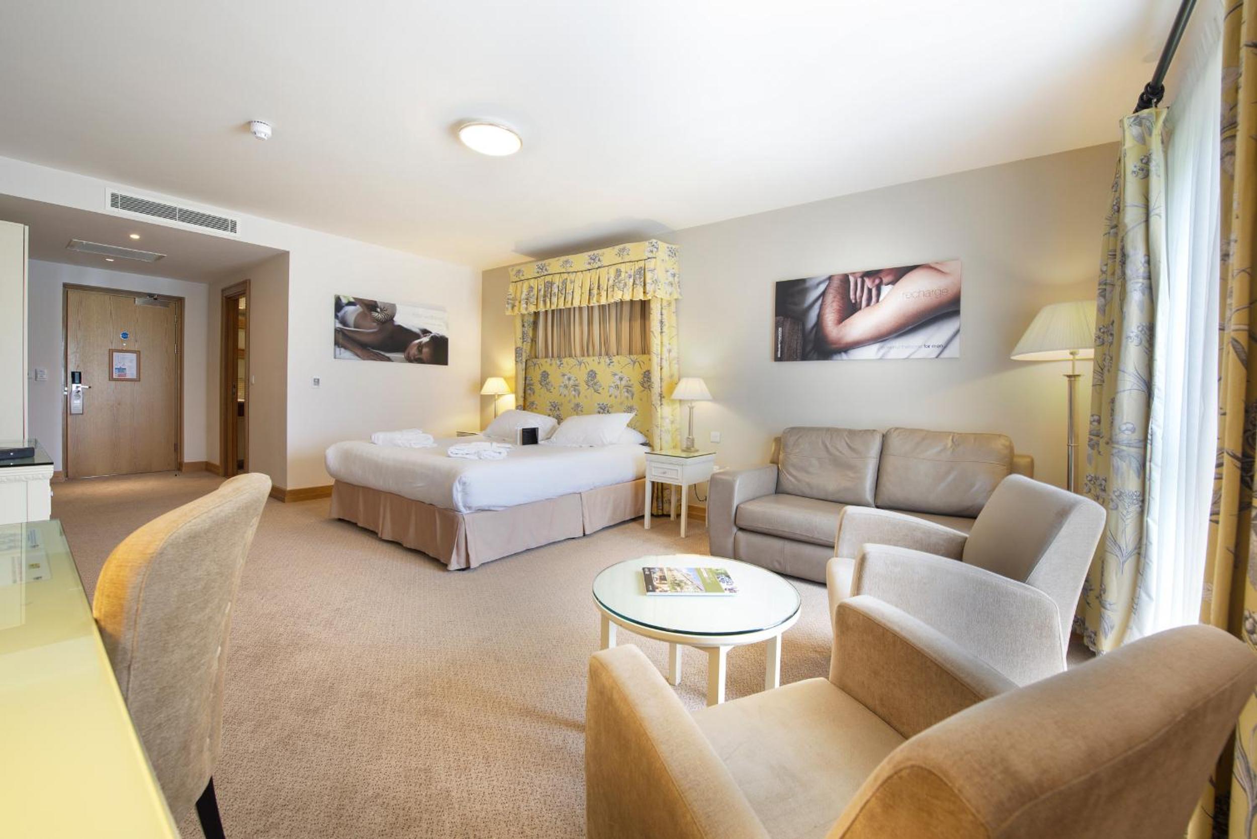 Super Deluxe Double Room photo 2