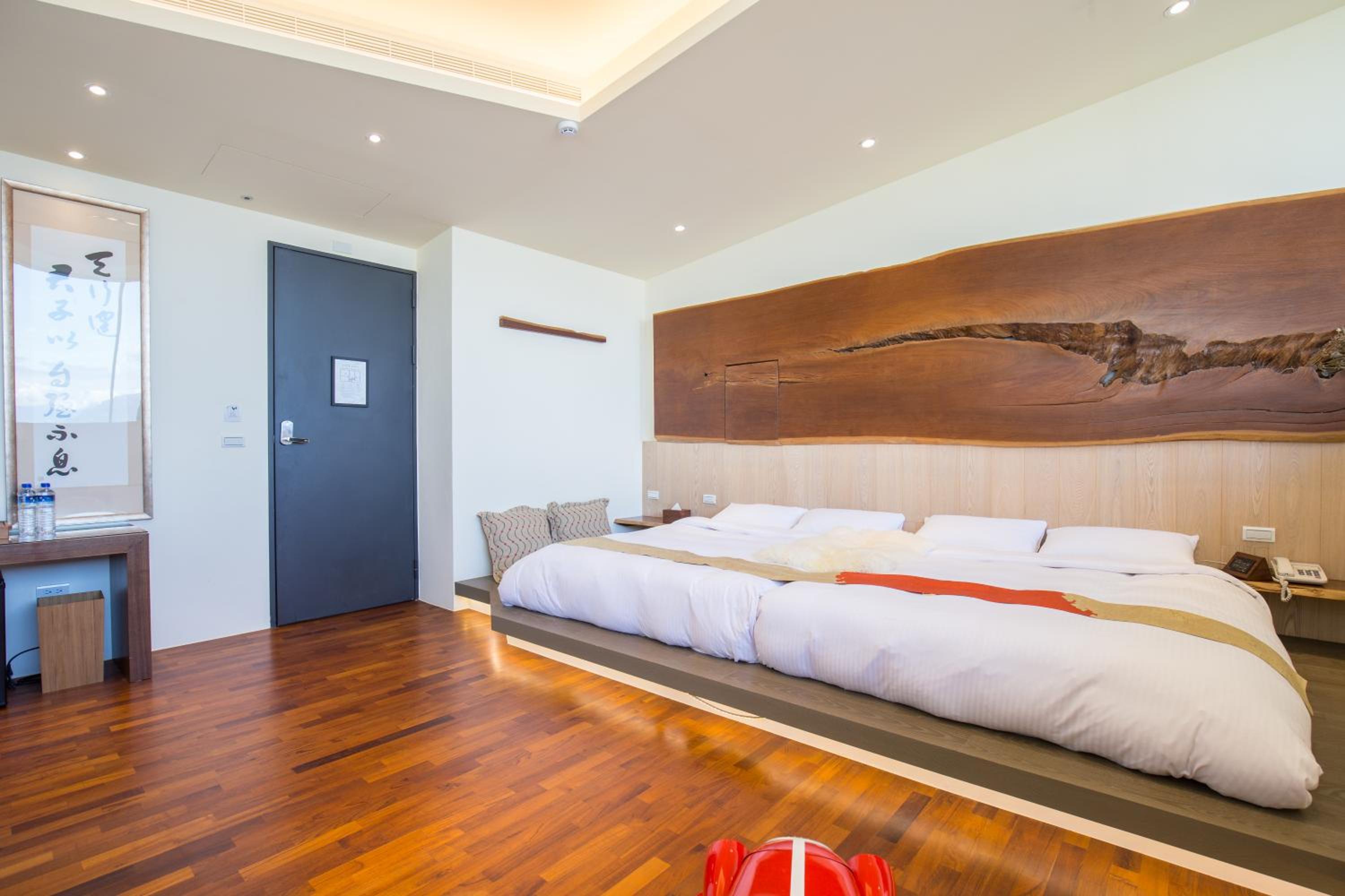 Premium Quadruple Room - Photo 2