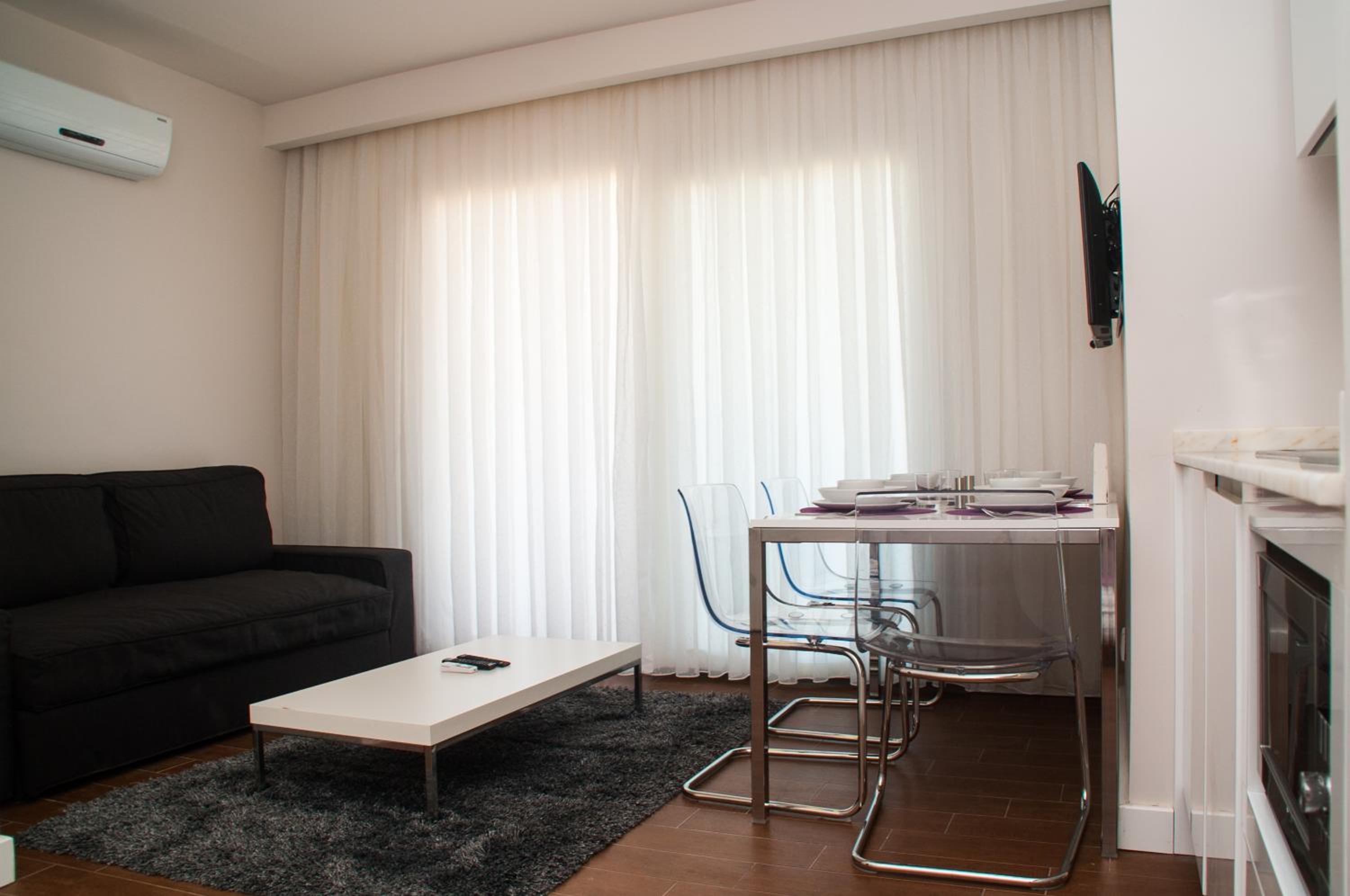 Apartment With Sea View