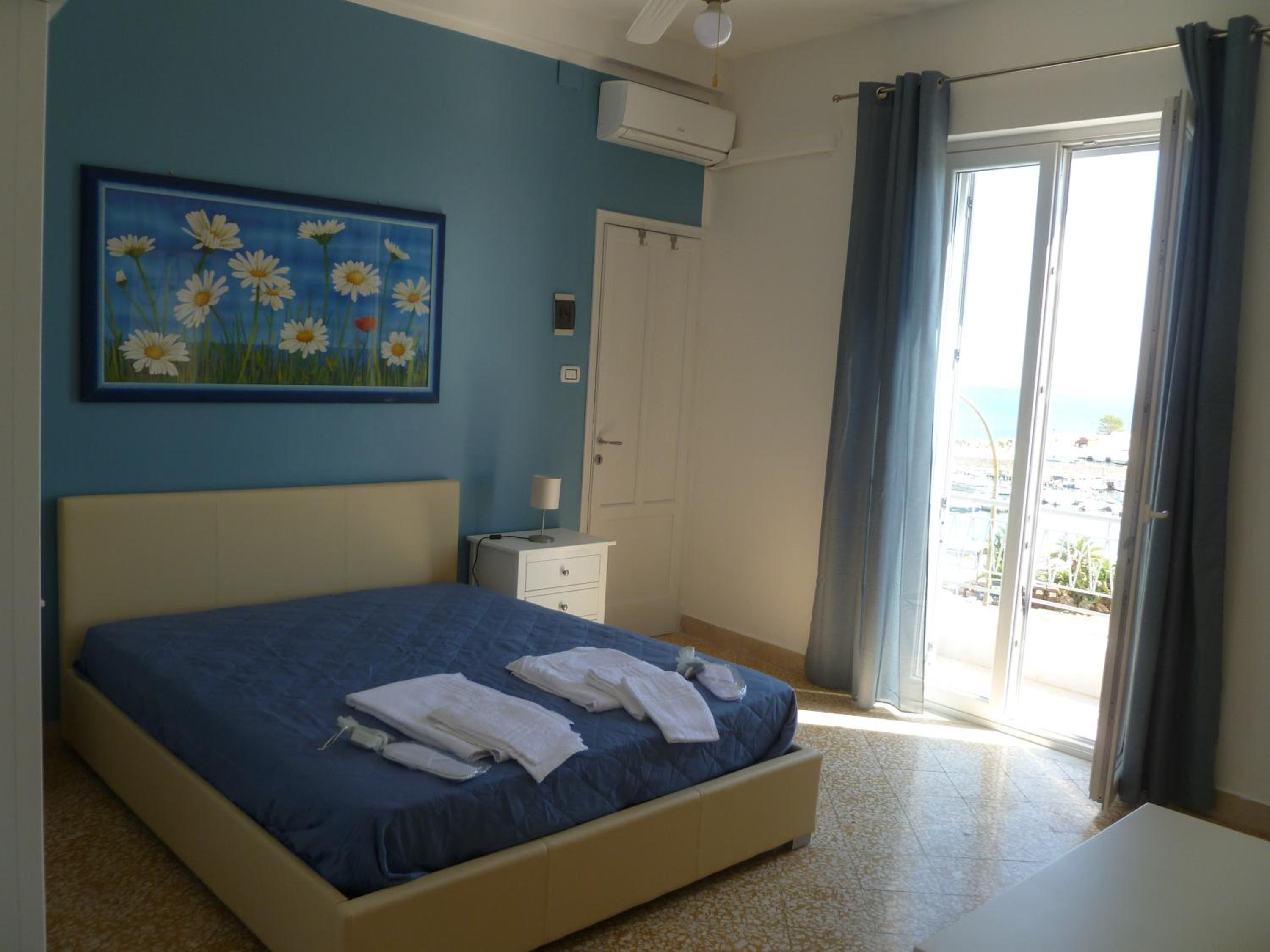 Apartment With Sea View photo 3
