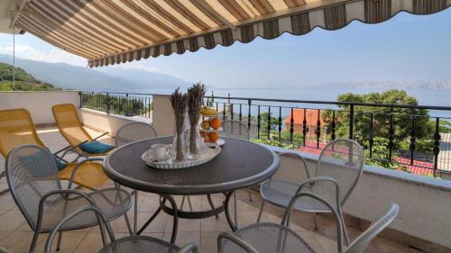 Apartment with Sea View photo 1