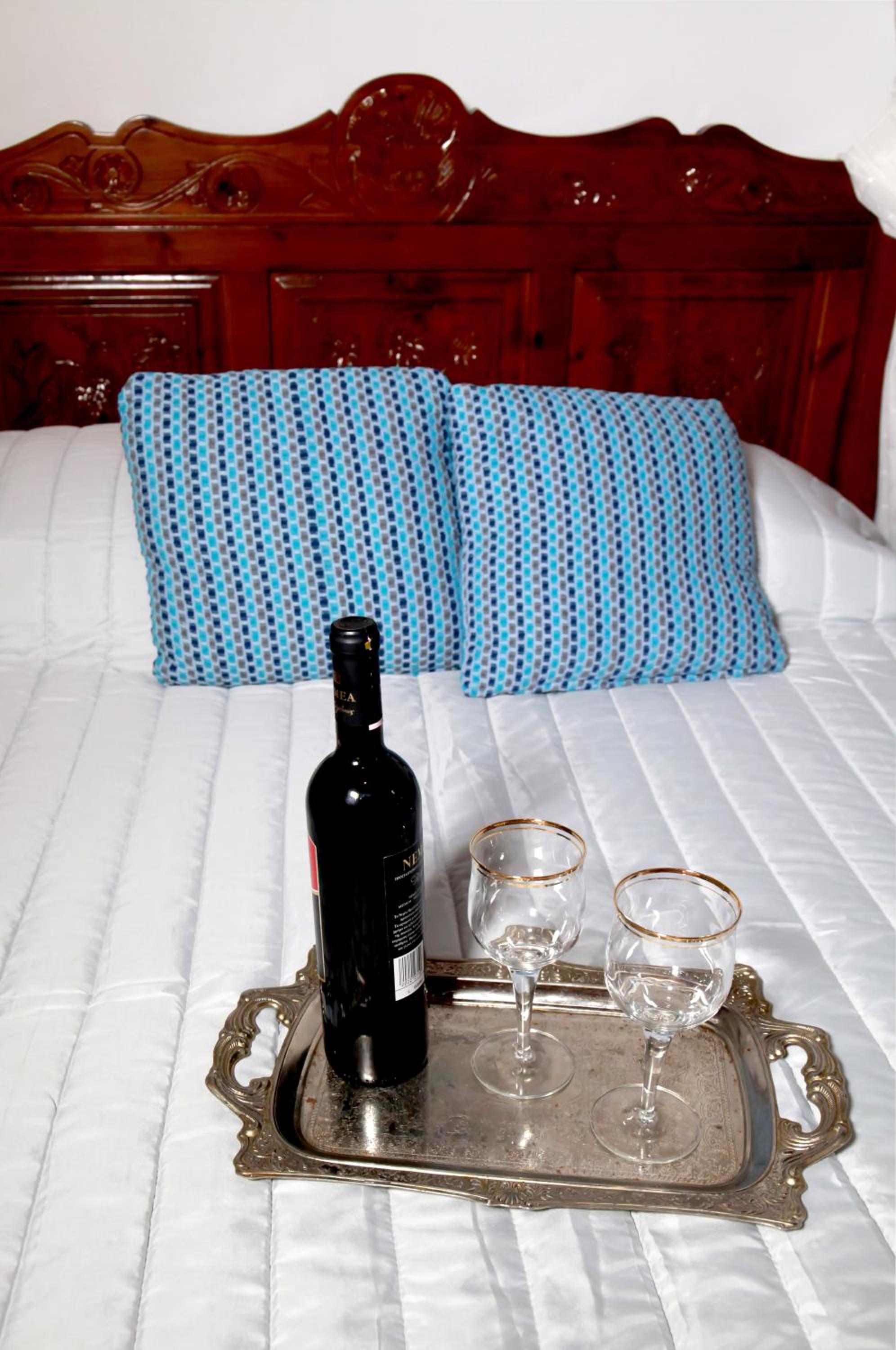 Deluxe Double Room with Bath photo 2