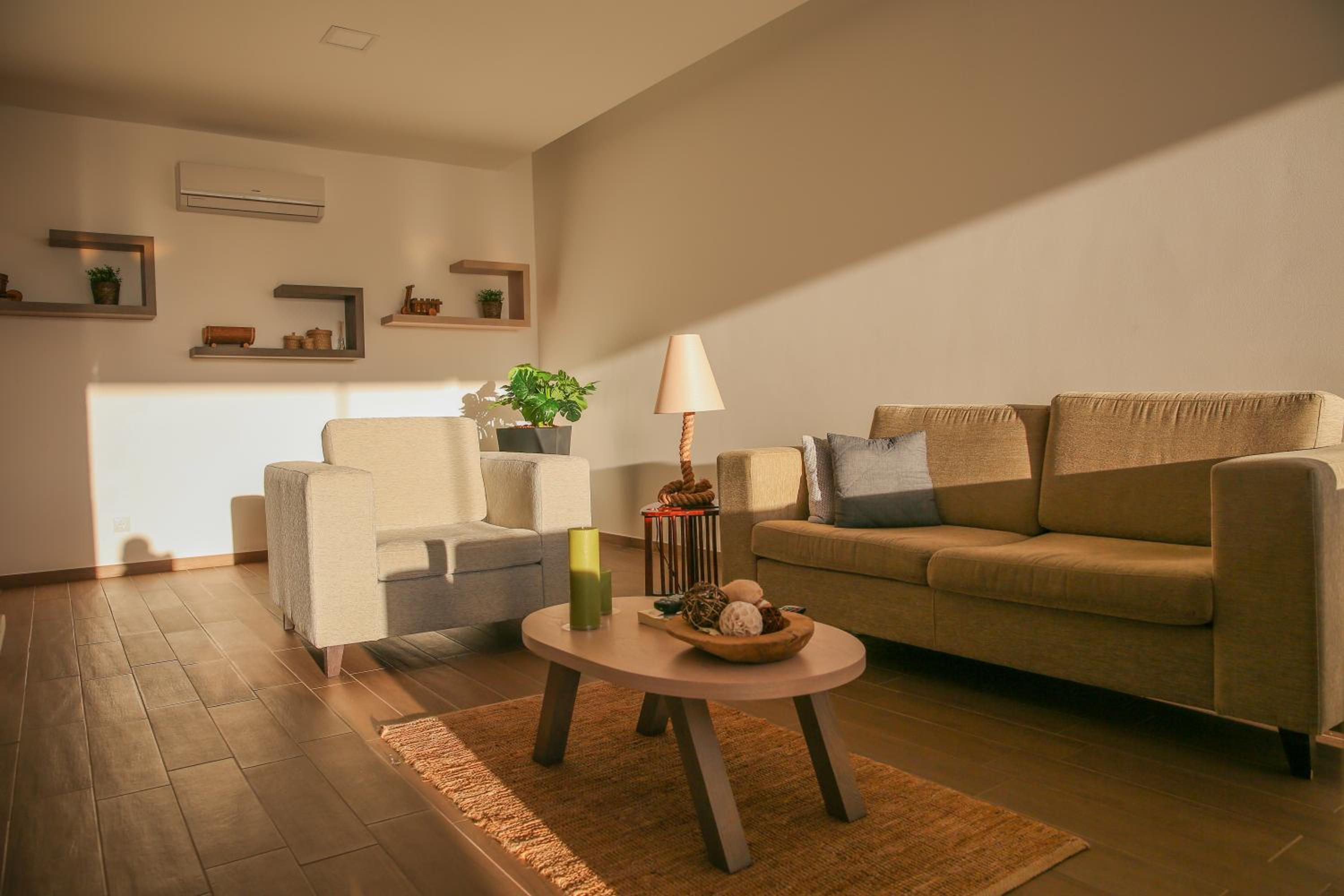 Deluxe Room - Photo 1
