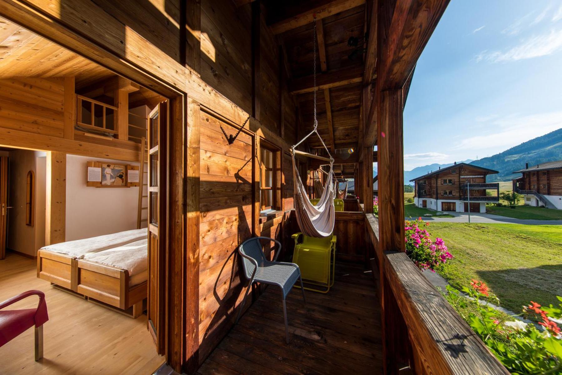 Double Room with Balcony - Photo 2