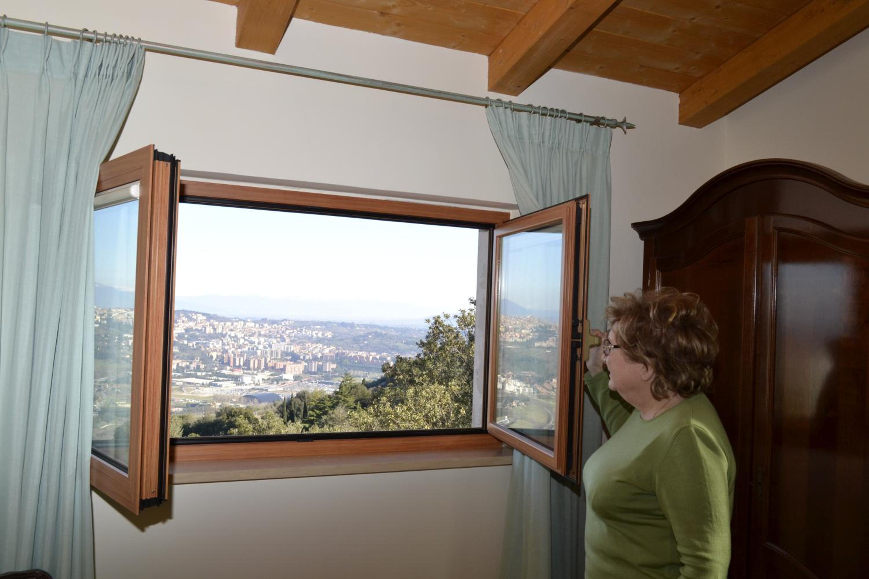 Double Room with Balcony - Photo 4