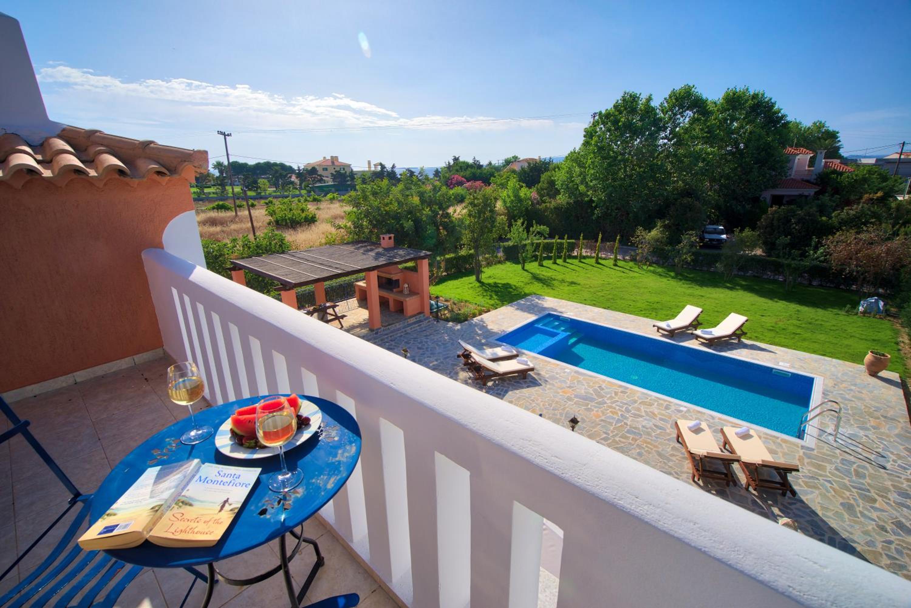 Villa with Private Pool photo 3