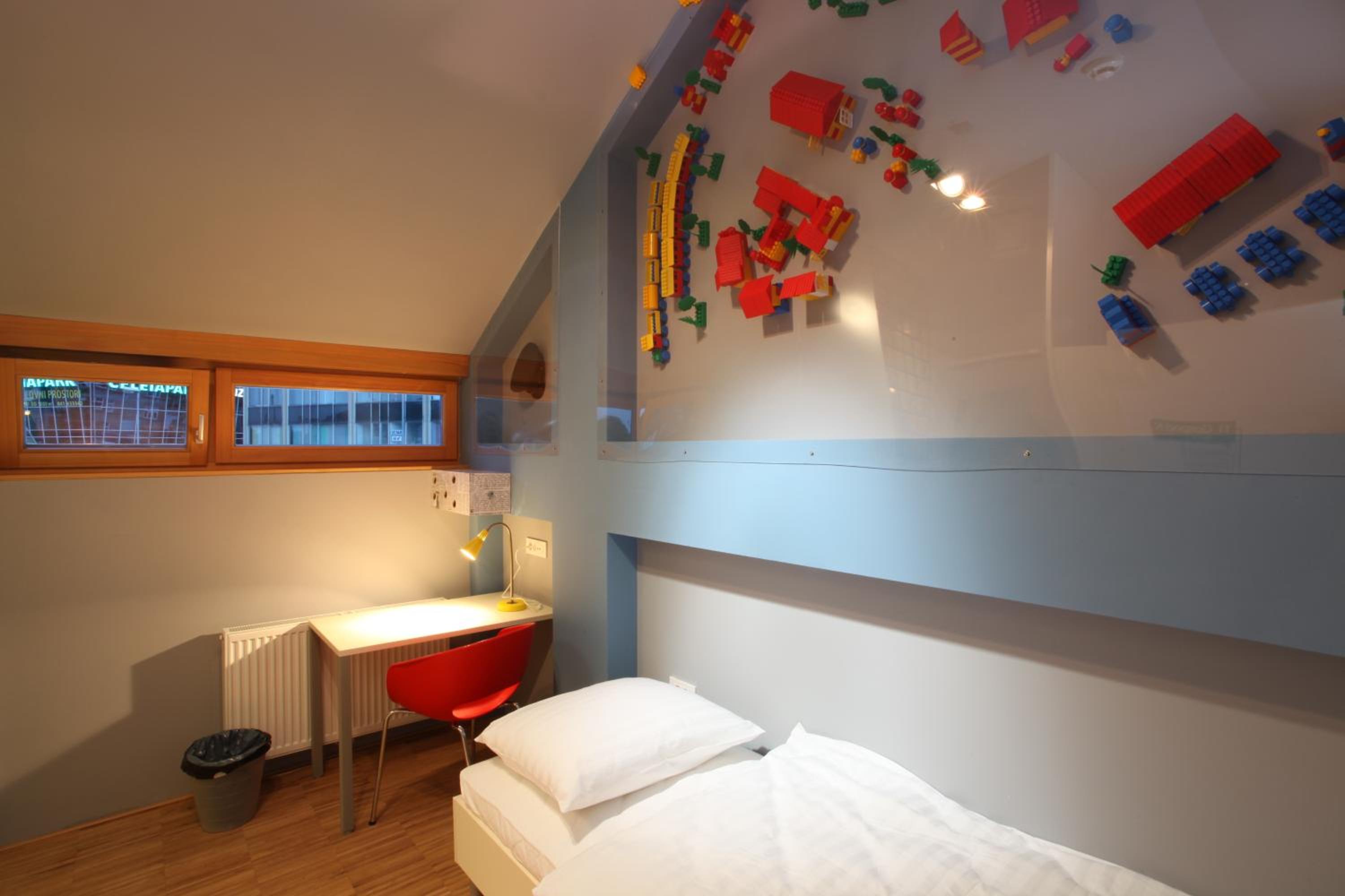 Standard Single Room with Shower photo 1