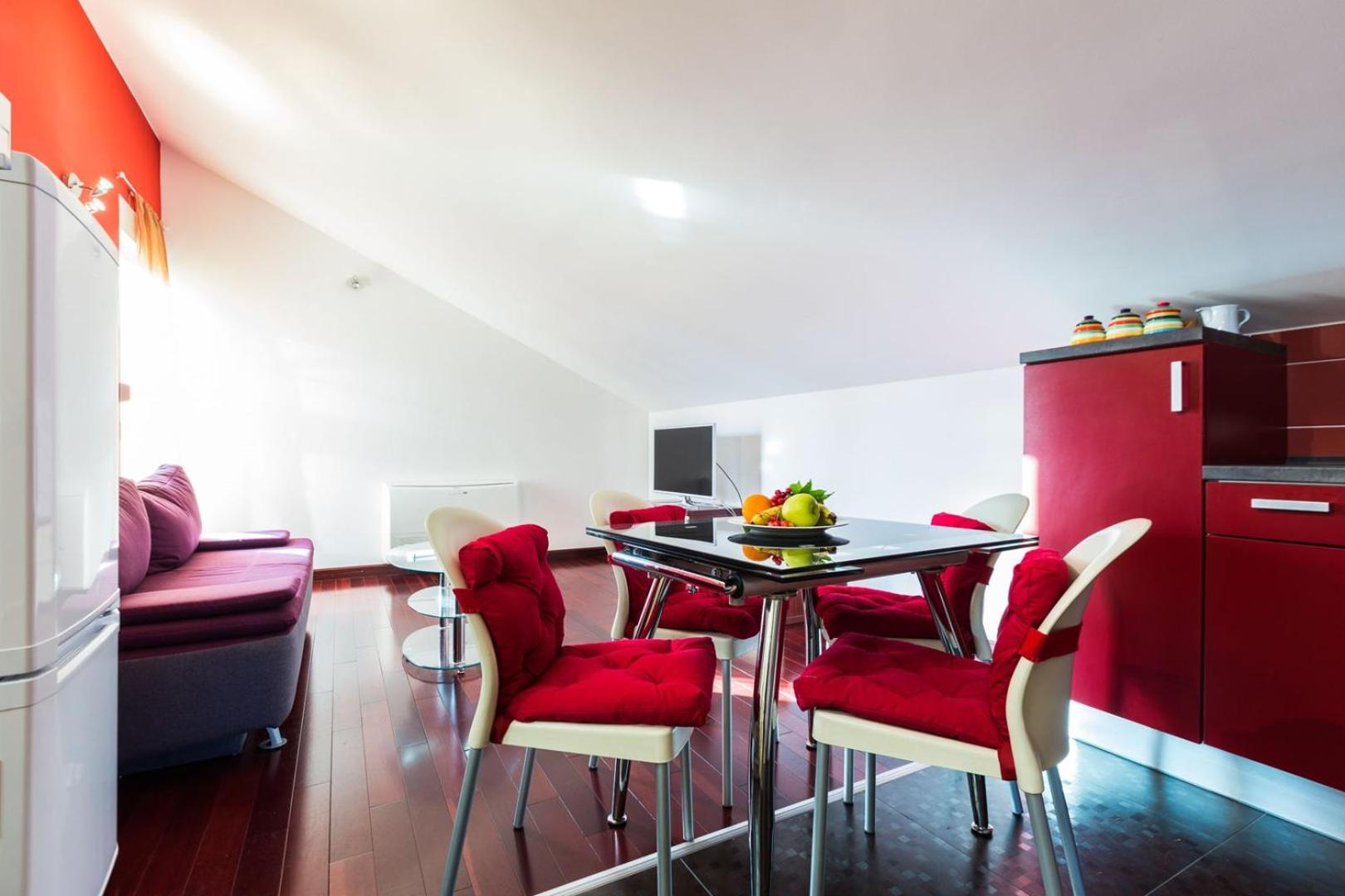 Apartment photo 1
