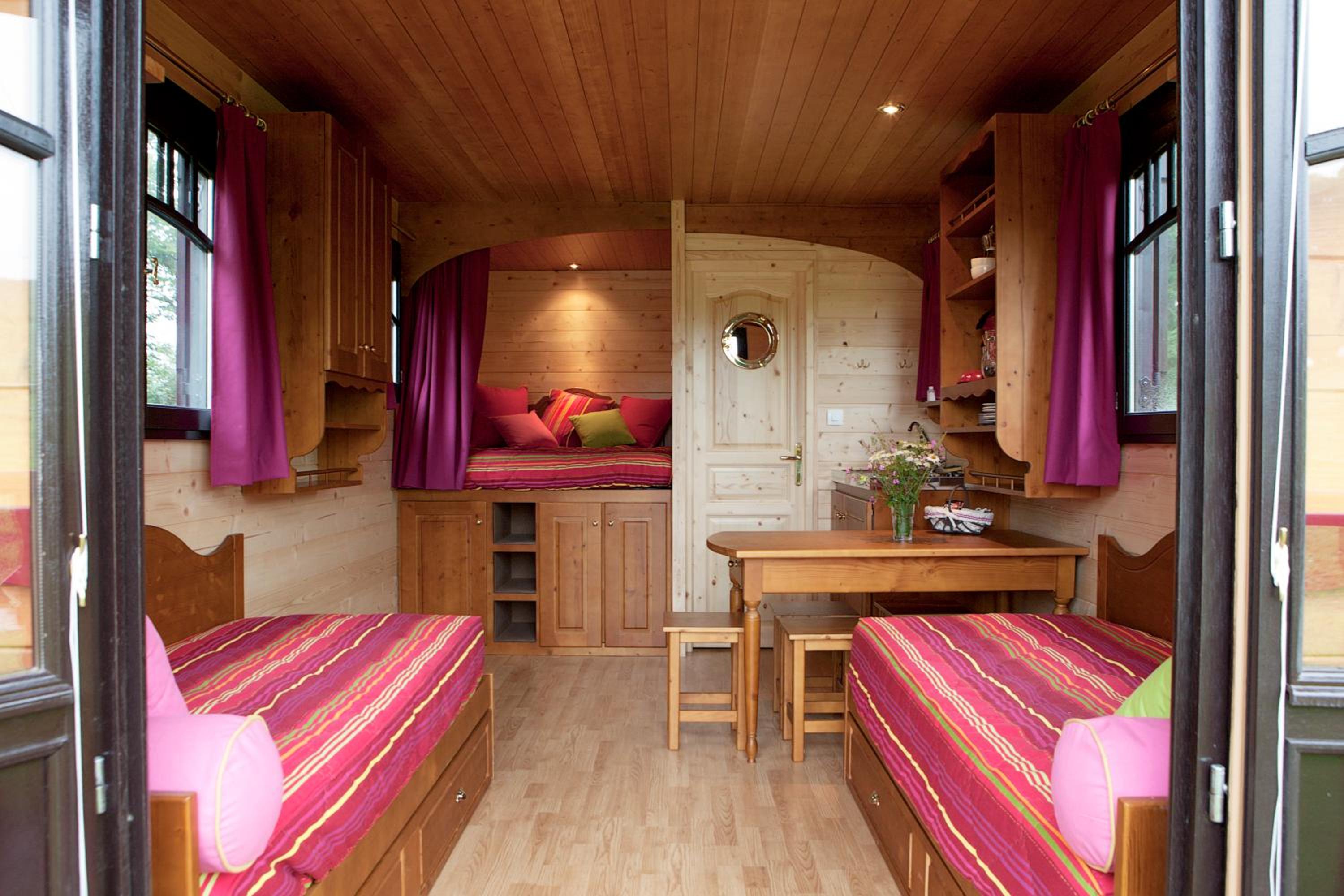 Mobile Home photo 2