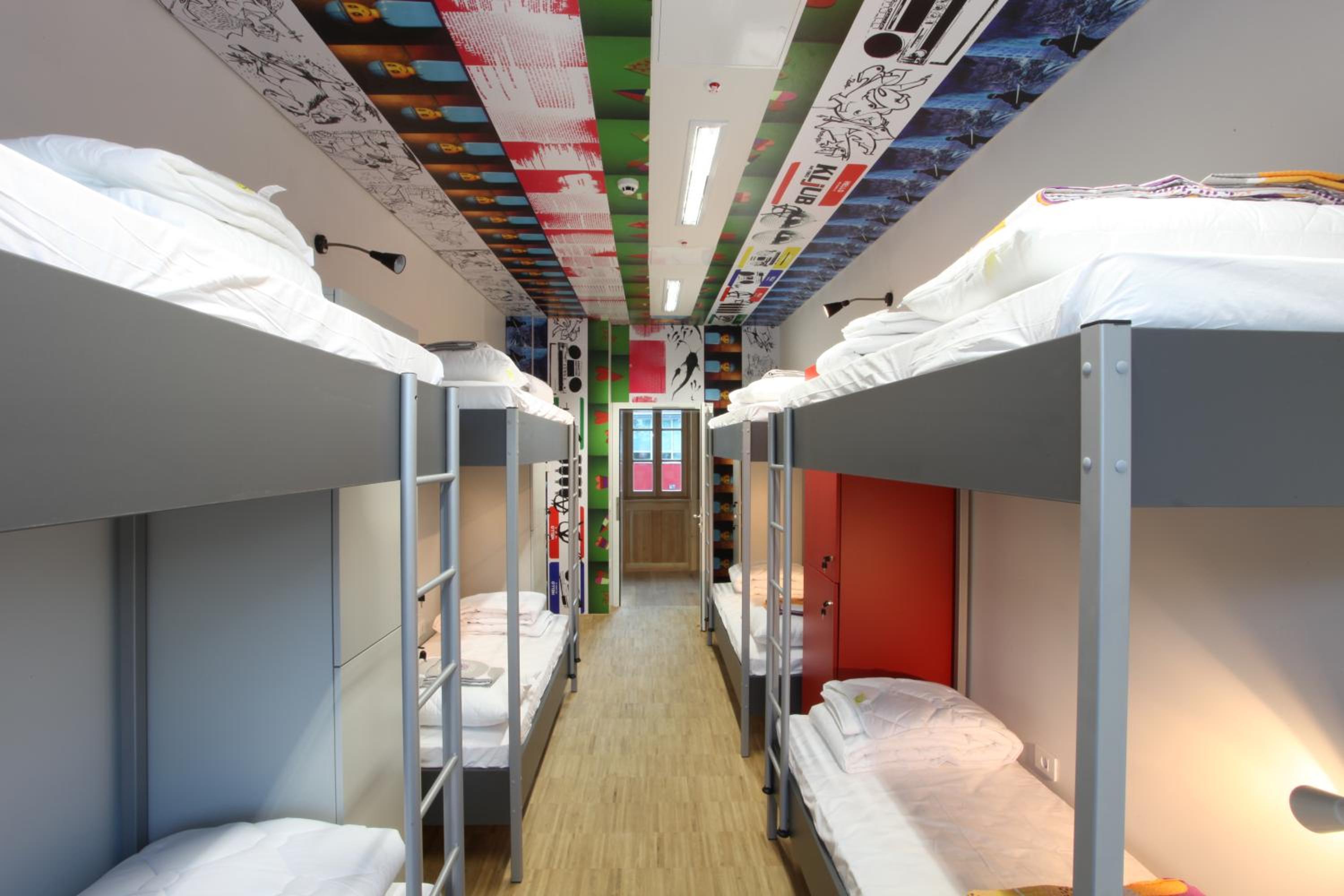Bed in 8-Bed Dormitory Room photo 2