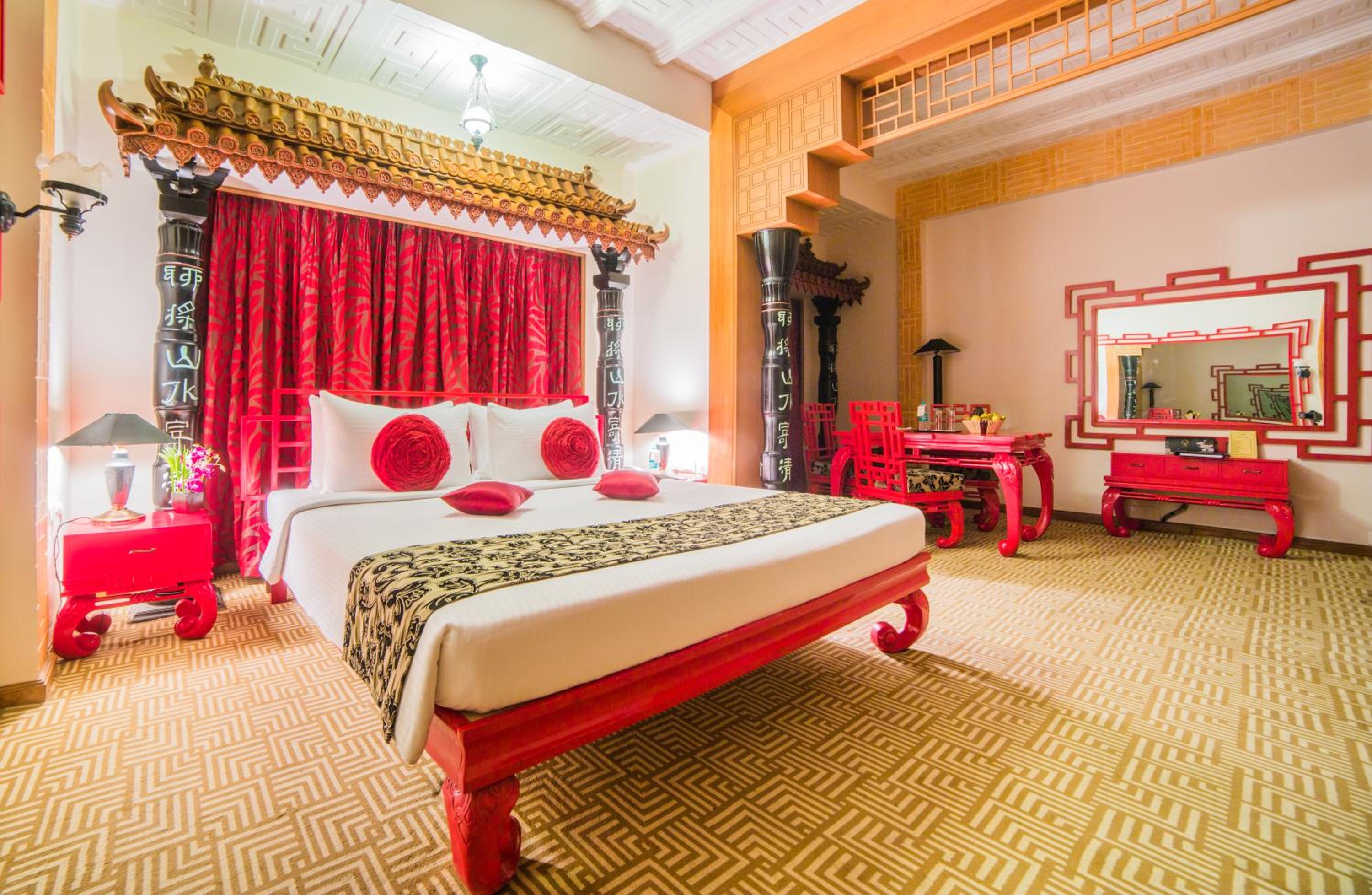 Royal Suite - Photo 21
