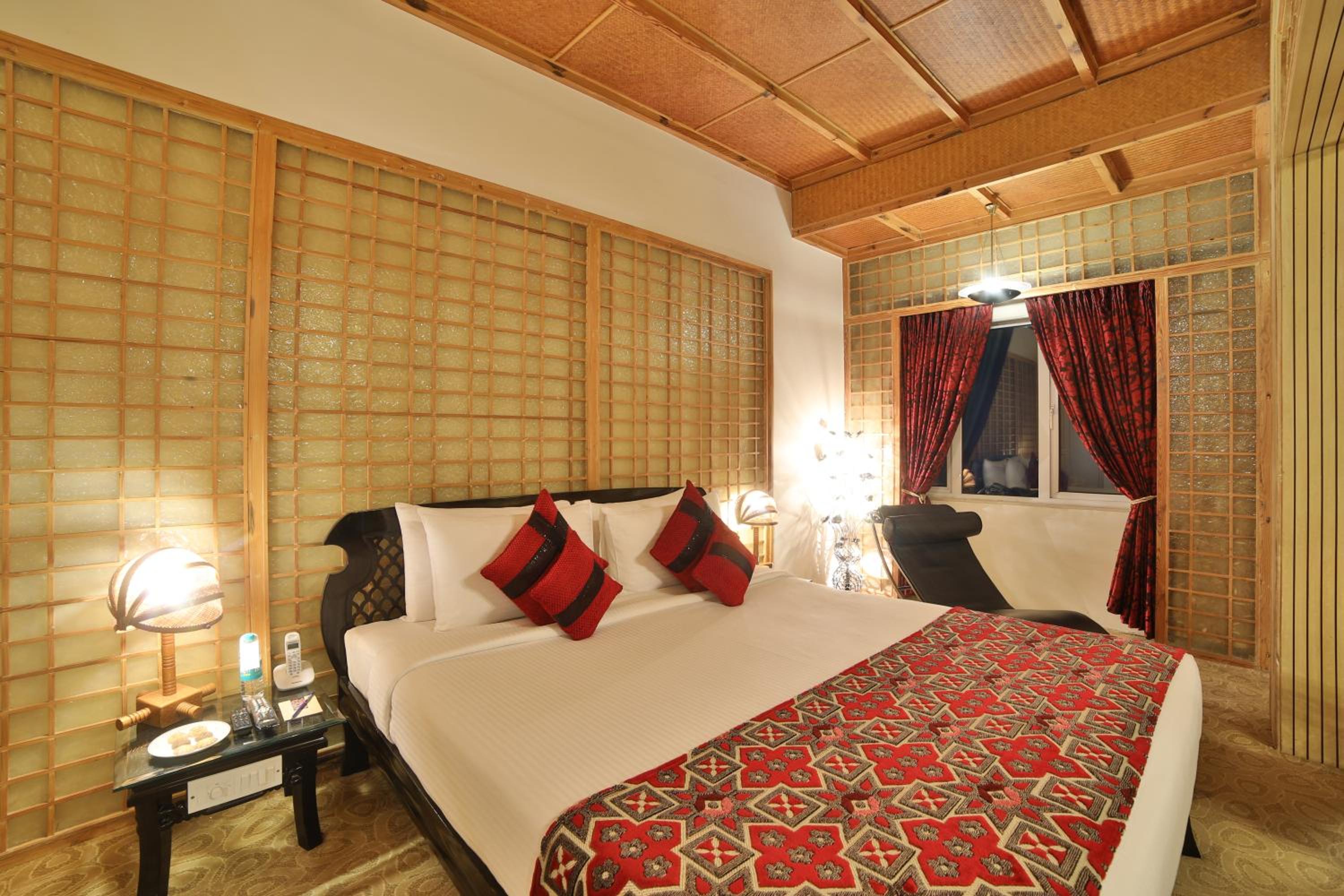 Royal Suite - Photo 5