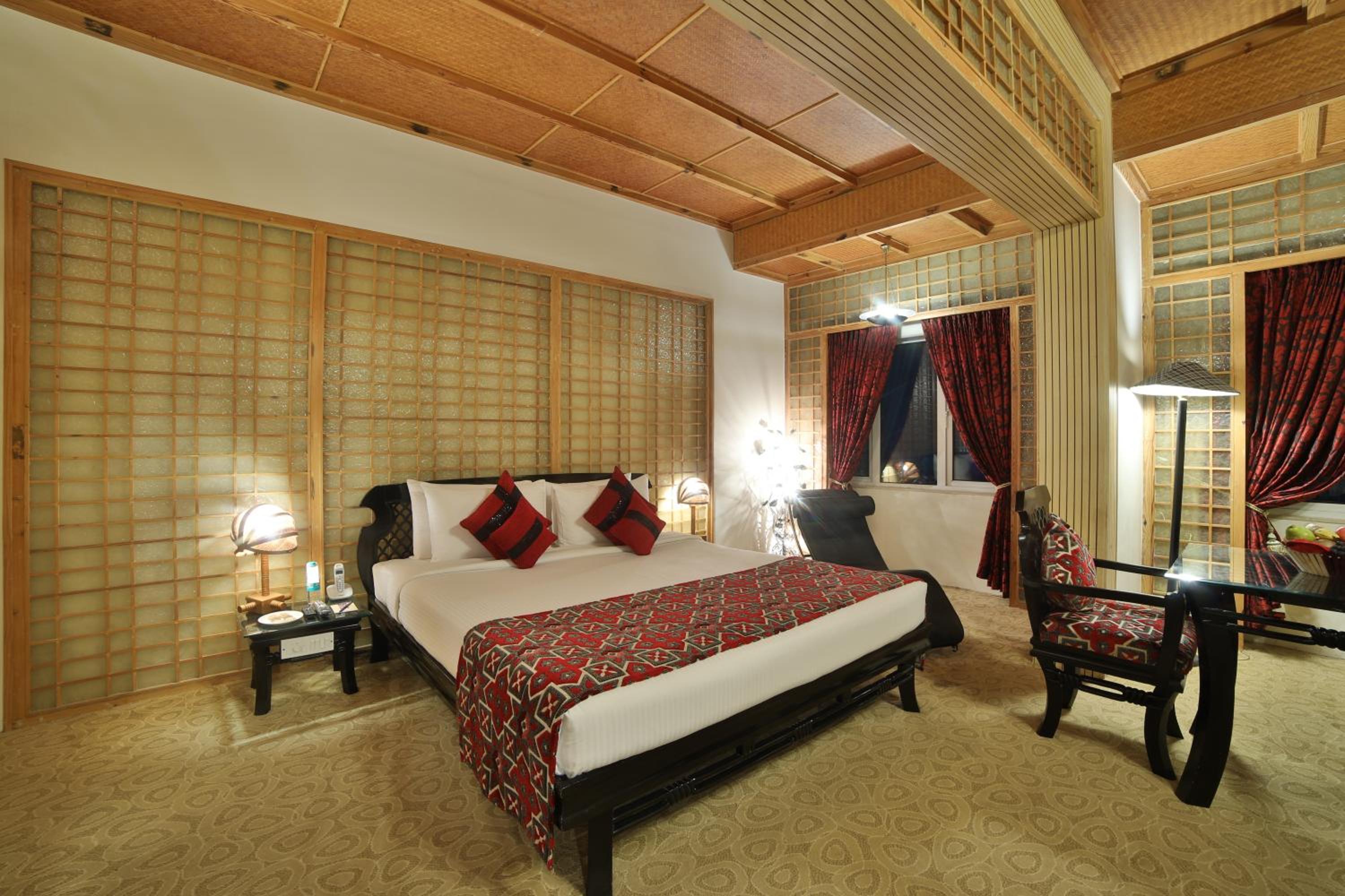 Royal Suite - Photo 4