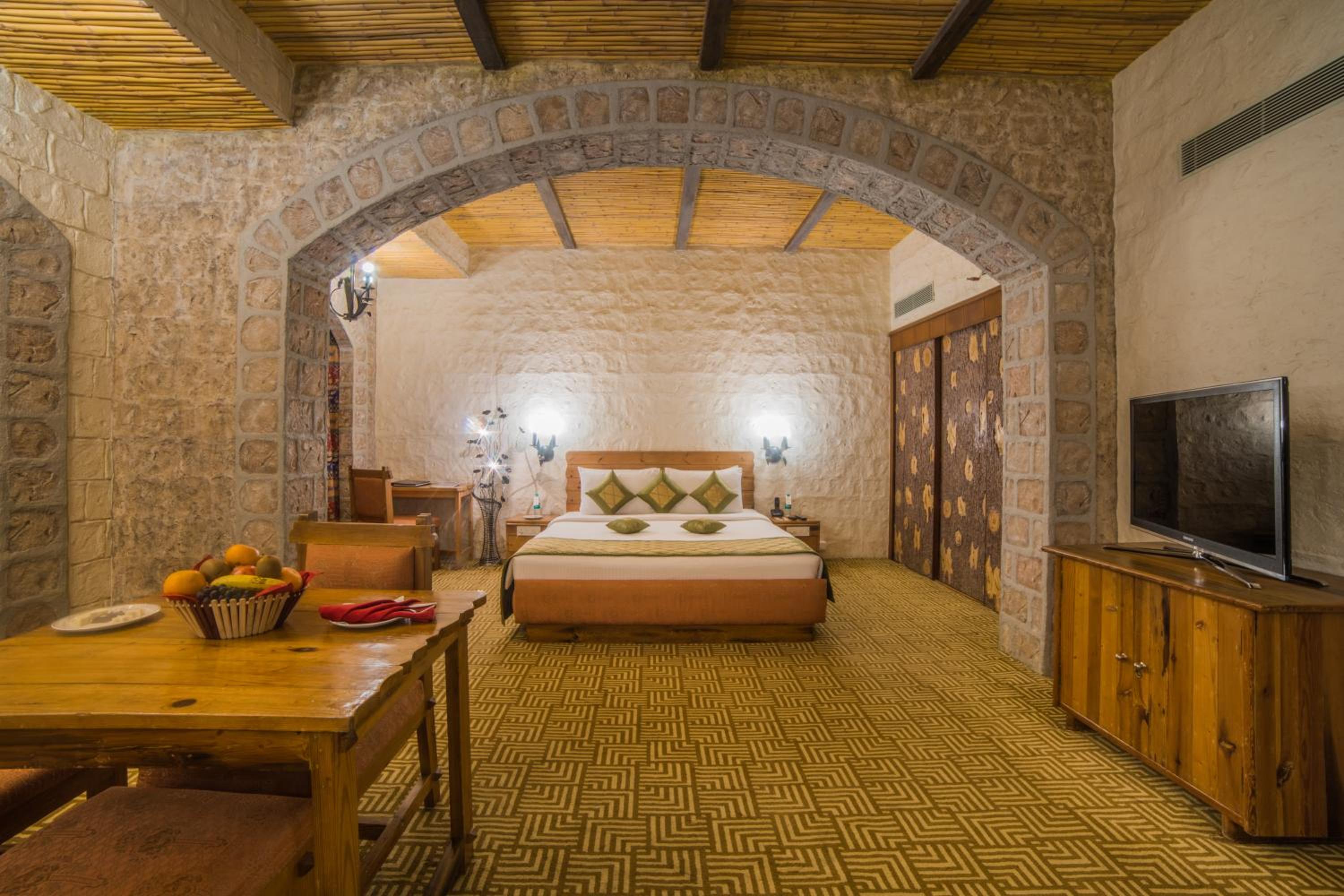 Royal Suite - Photo 8