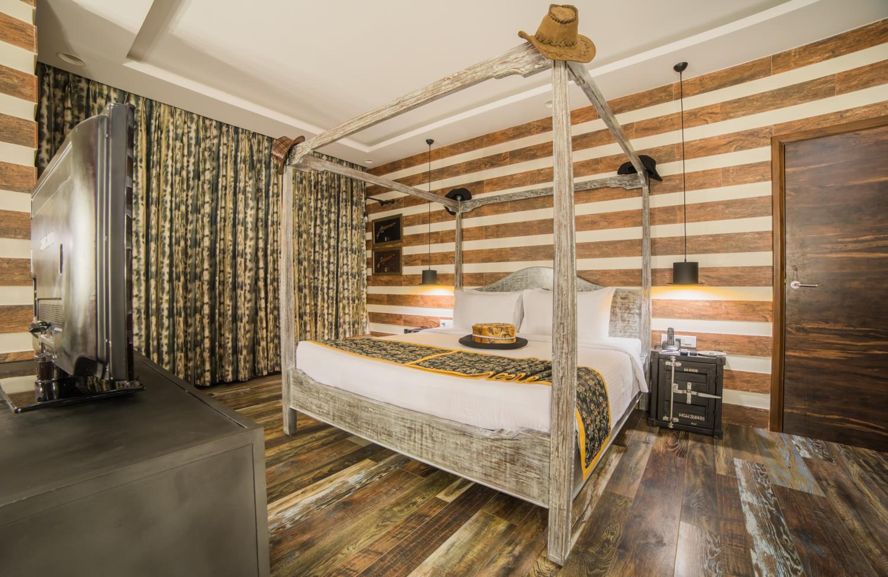 Royal Suite - Photo 25