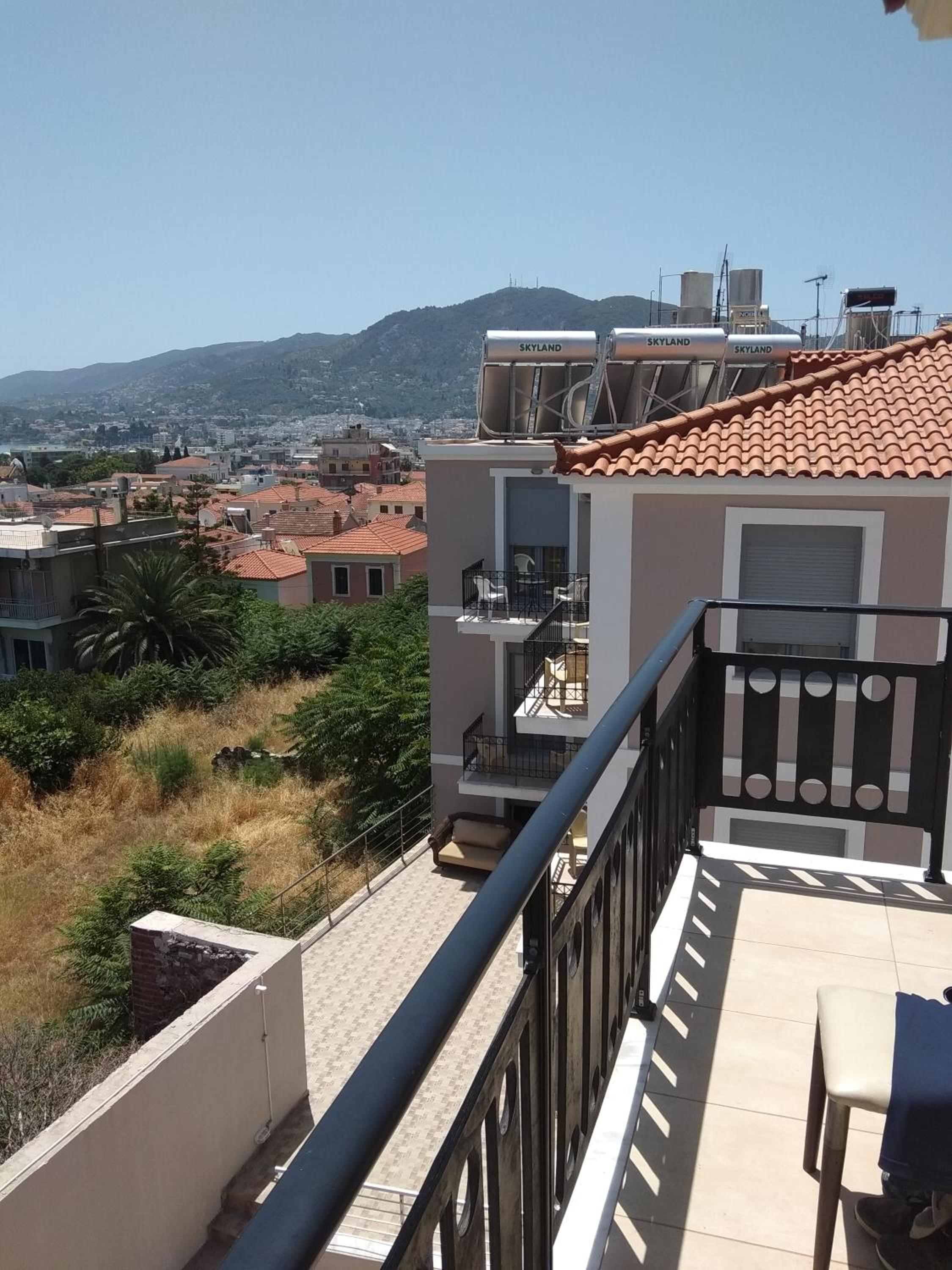 Double Room with Balcony - Photo 31