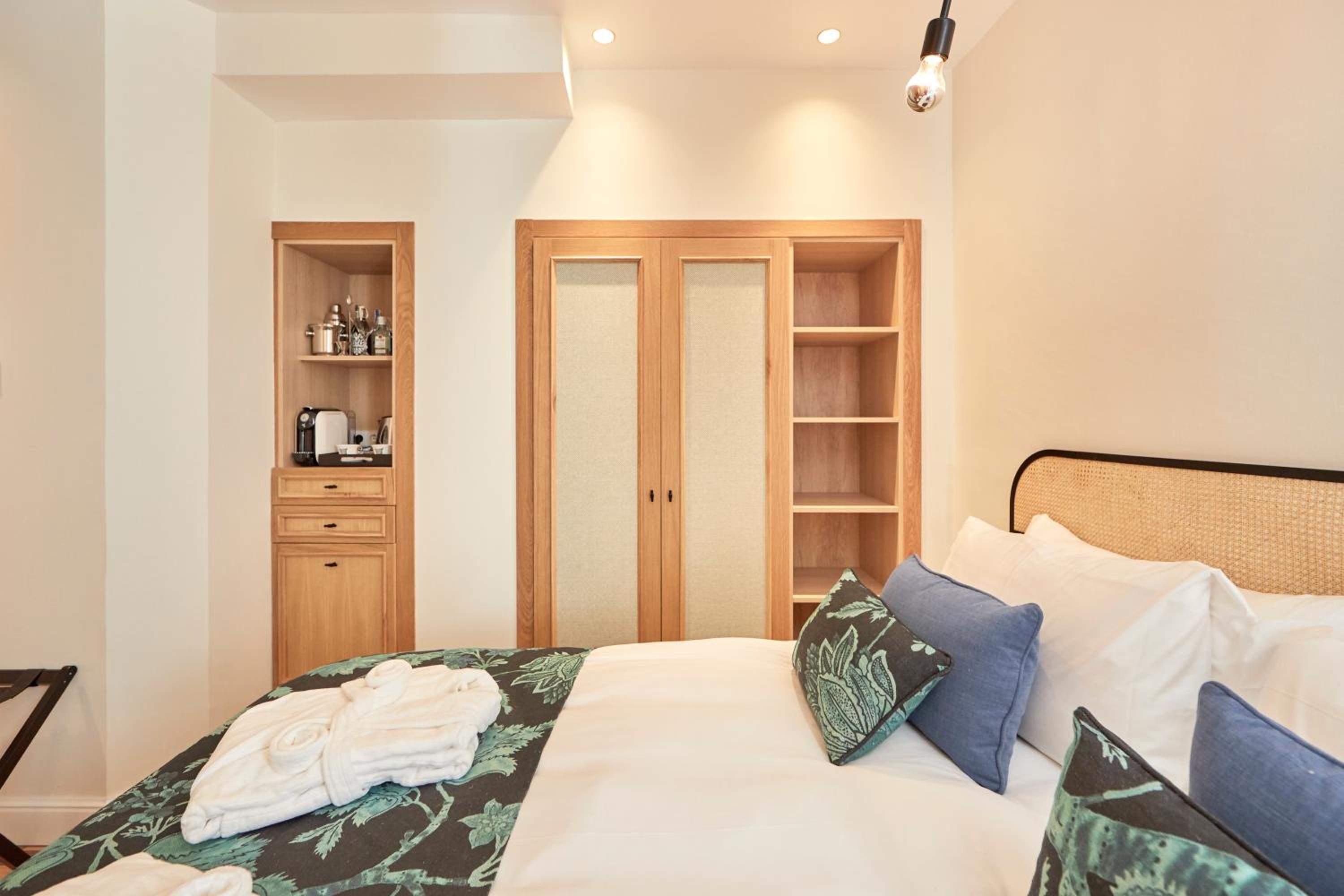 Double Room - Photo 4