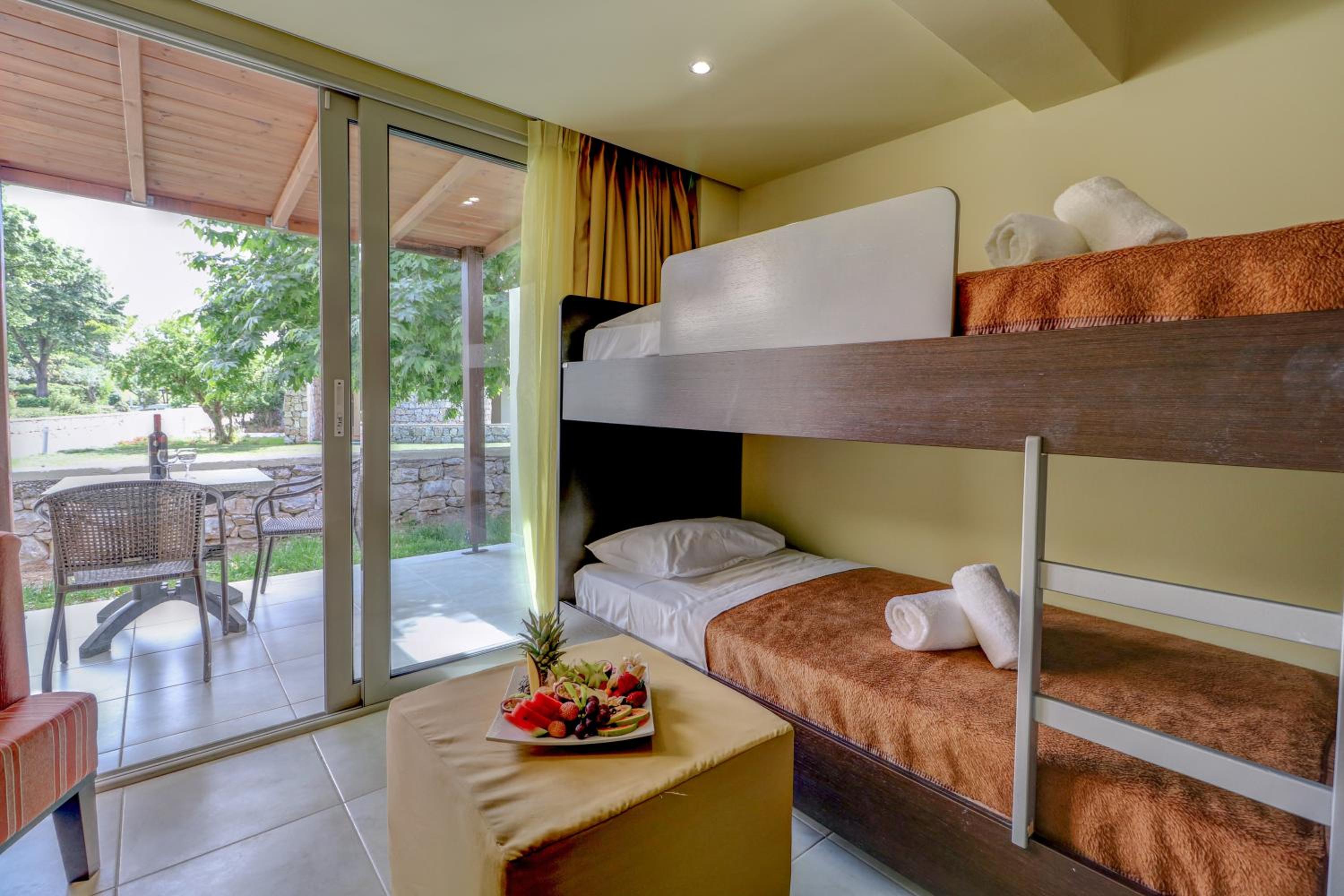Family Bungalow - Photo 1