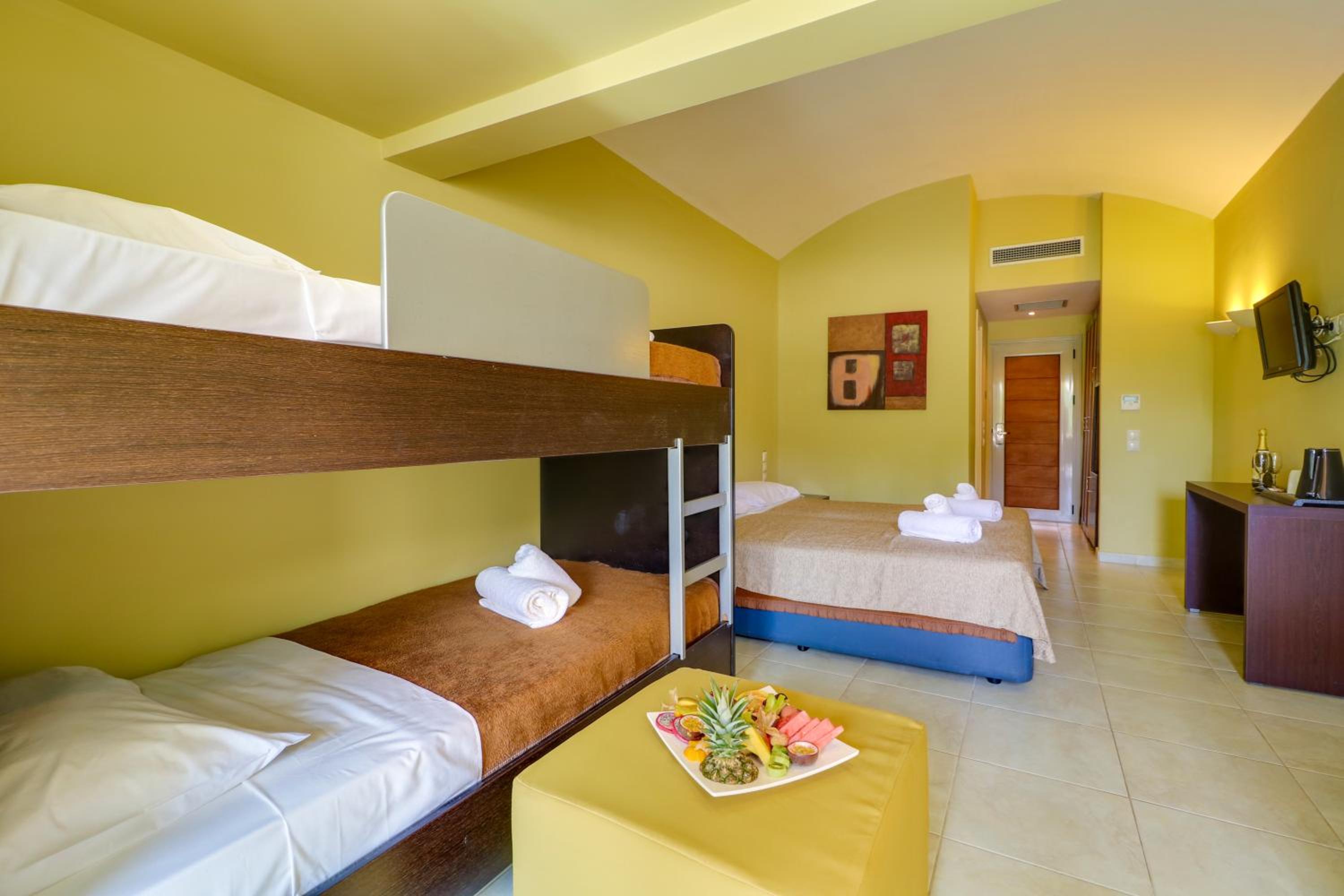 Family Bungalow - Photo 7