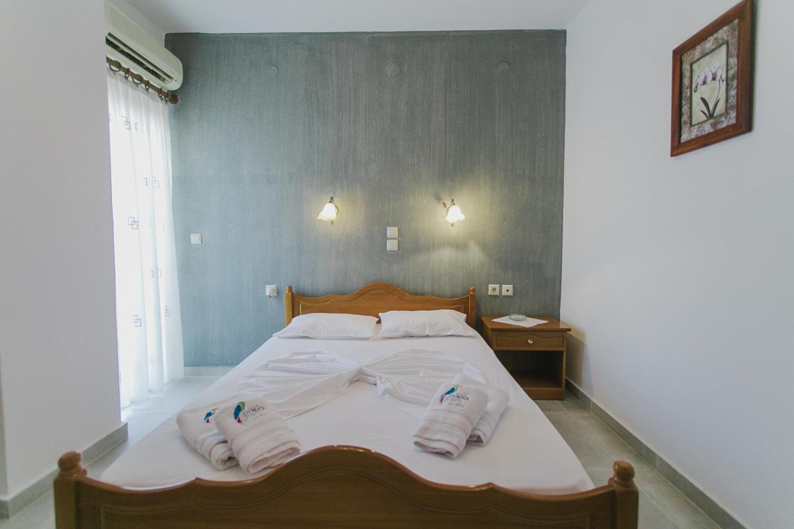 Standard Double Room with Garden View