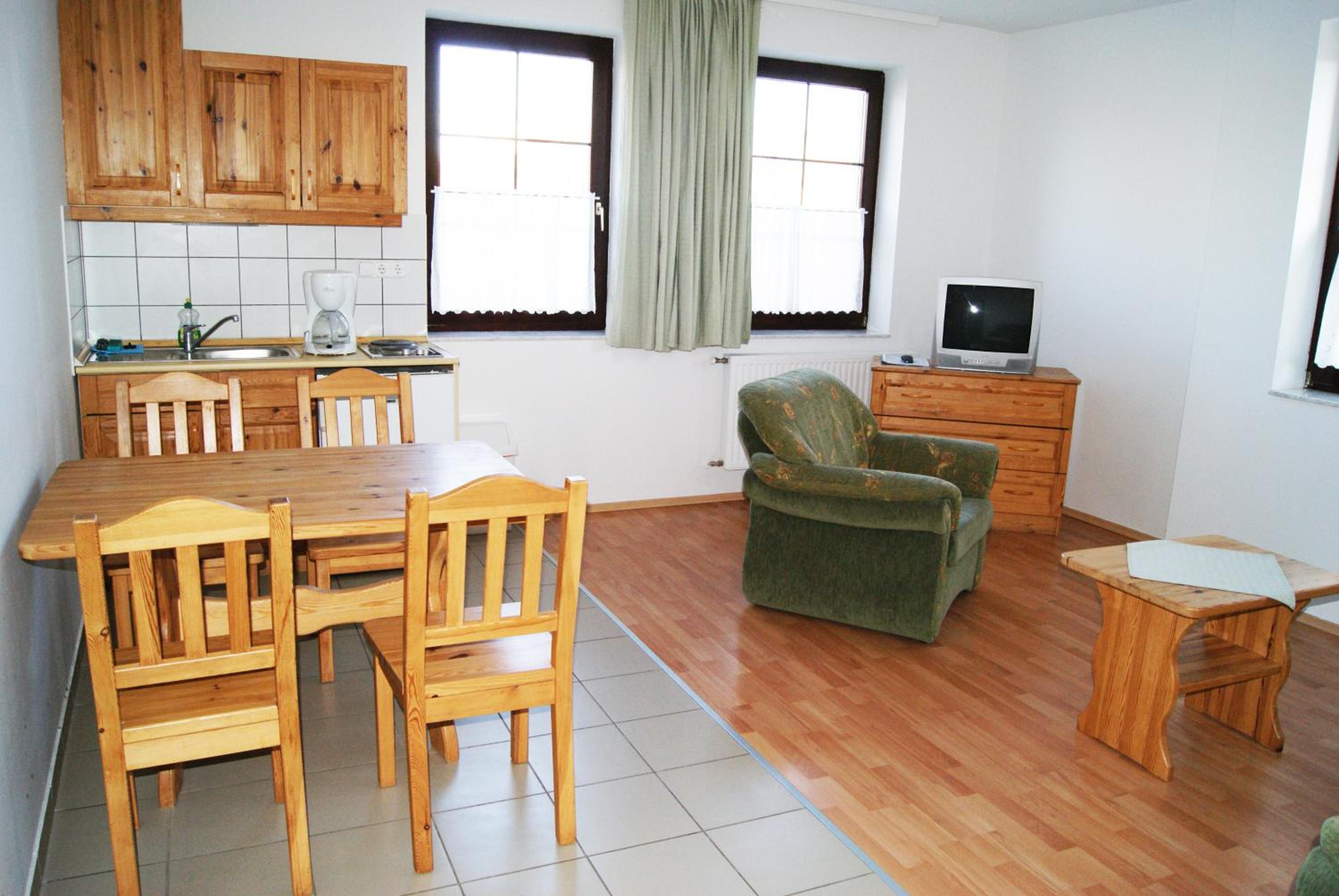 One-Bedroom Apartment photo 1