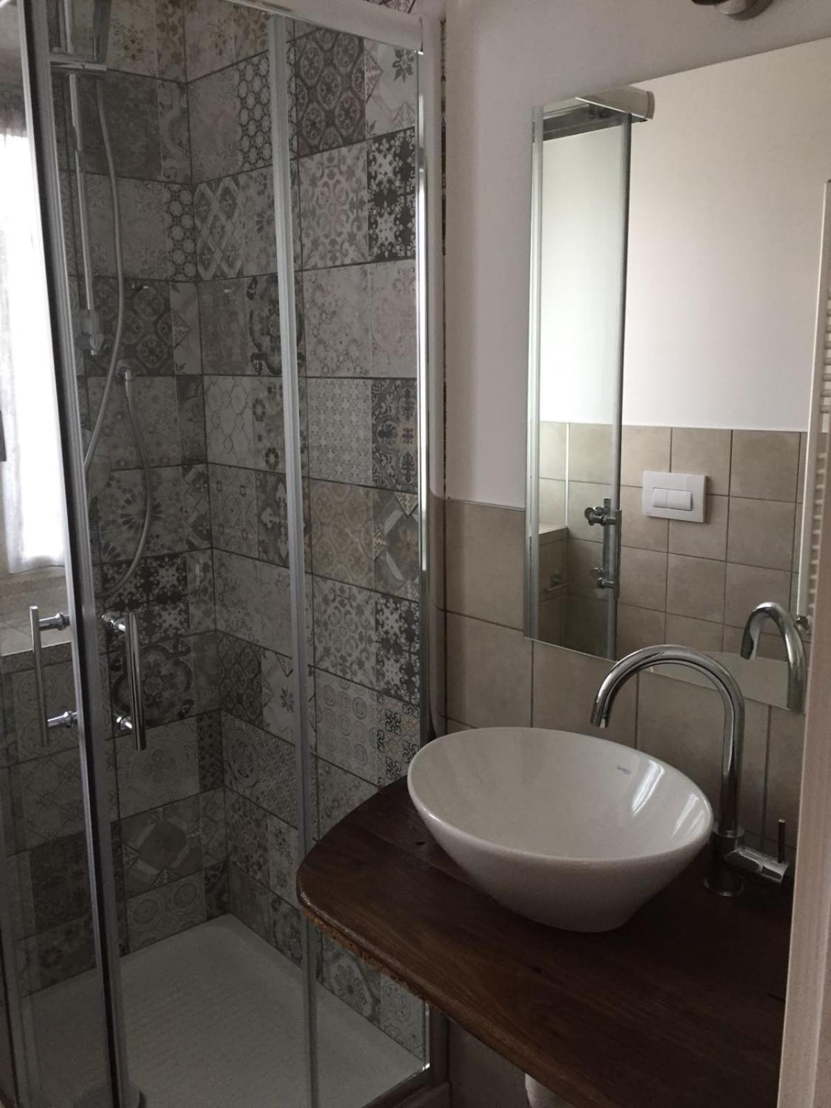 Family Room with Private Bathroom photo 3