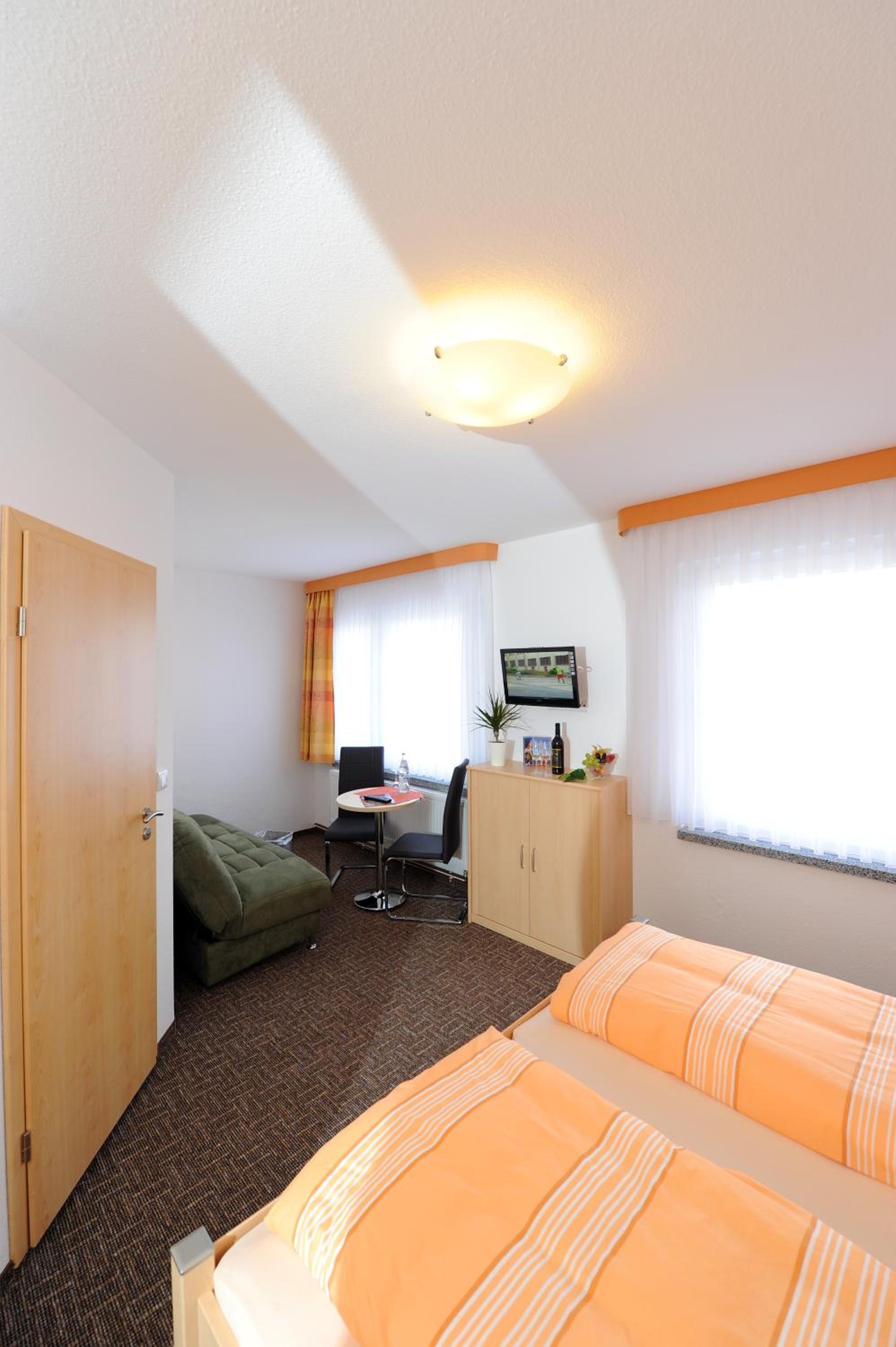 Large Double Room photo 2