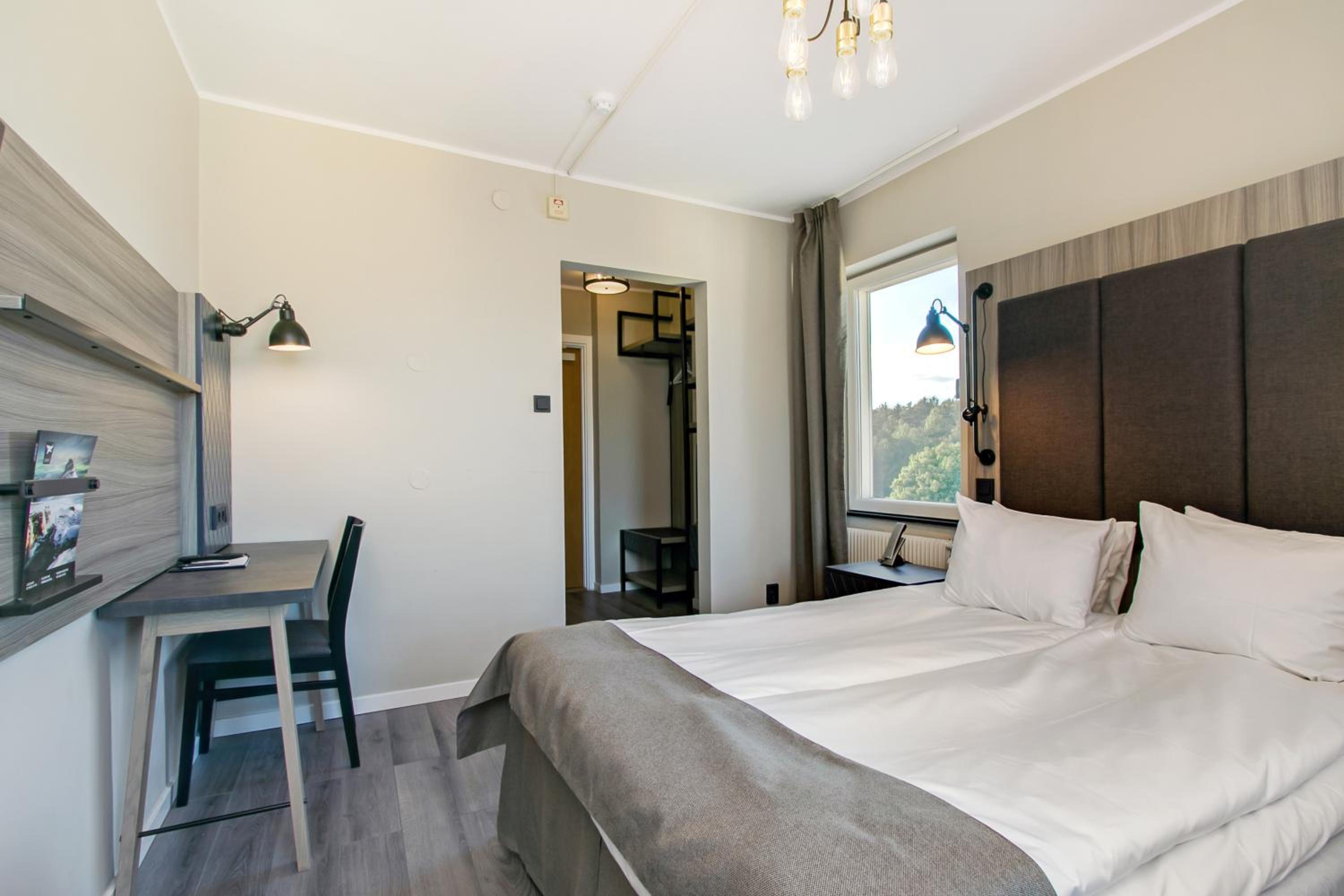 Standard Double Room - Photo 2