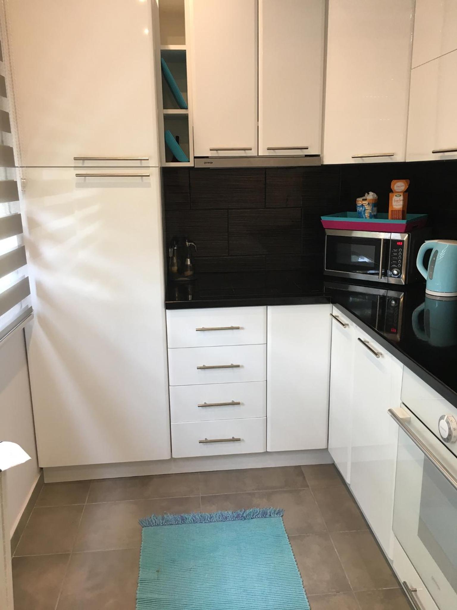 Apartment - Photo 2