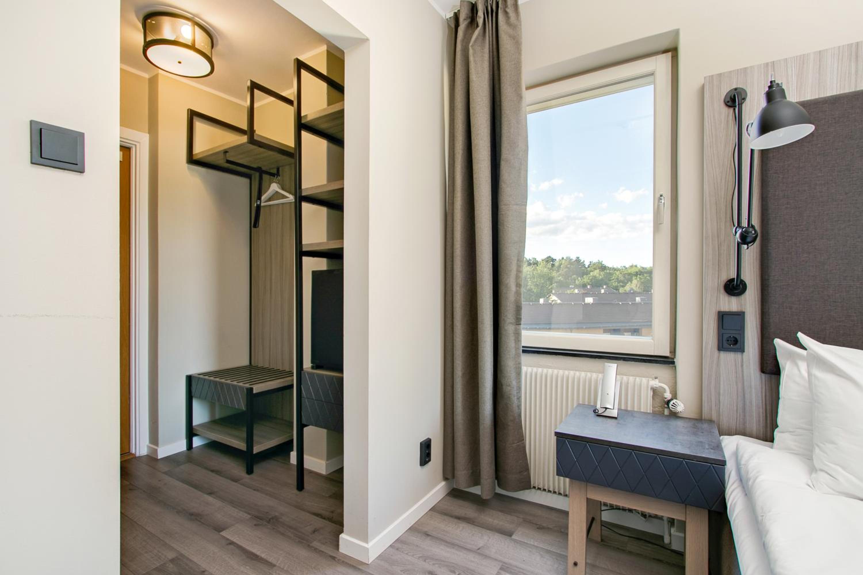Standard Double Room - Photo 4