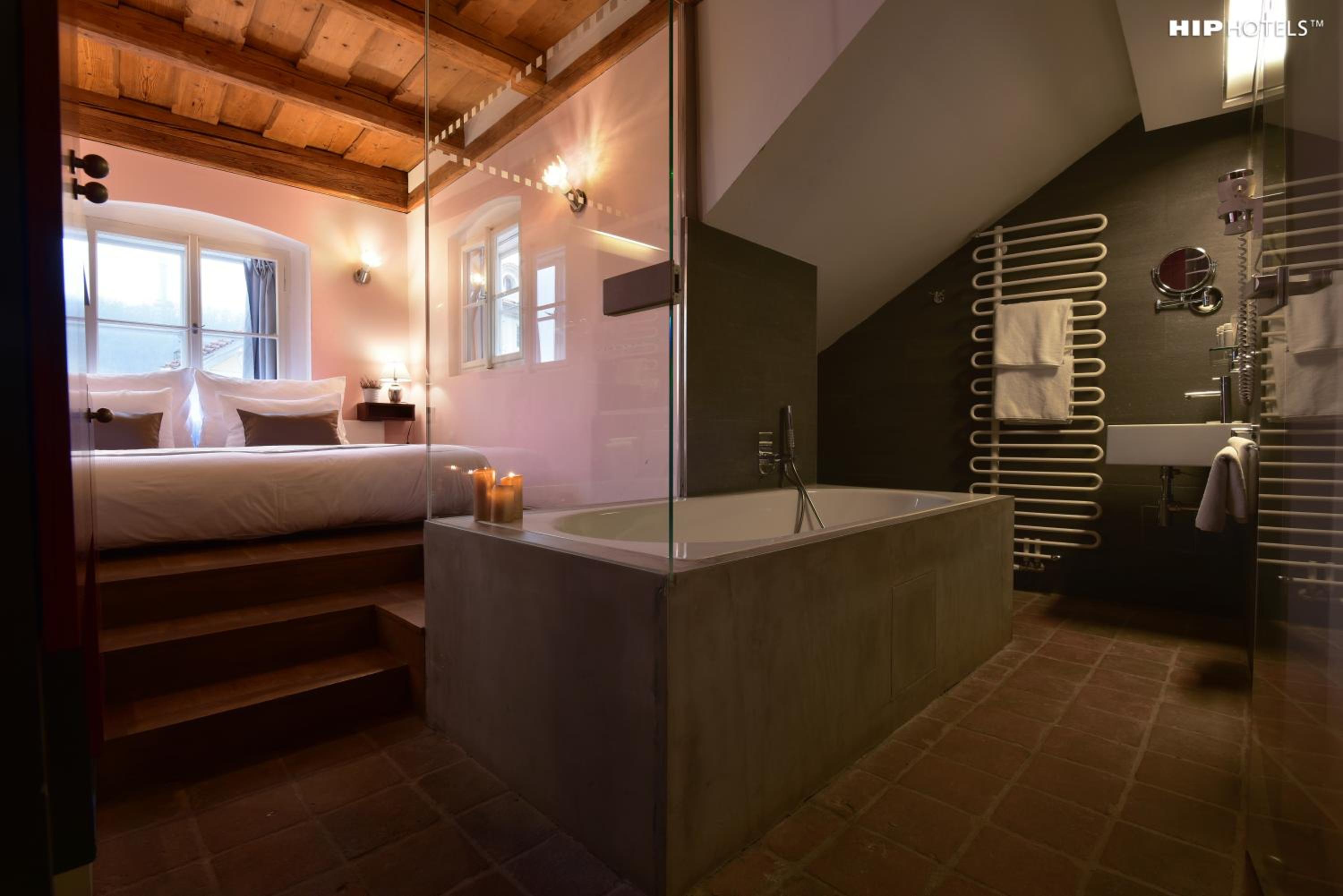 Design Superior Double Room thumbnail 5