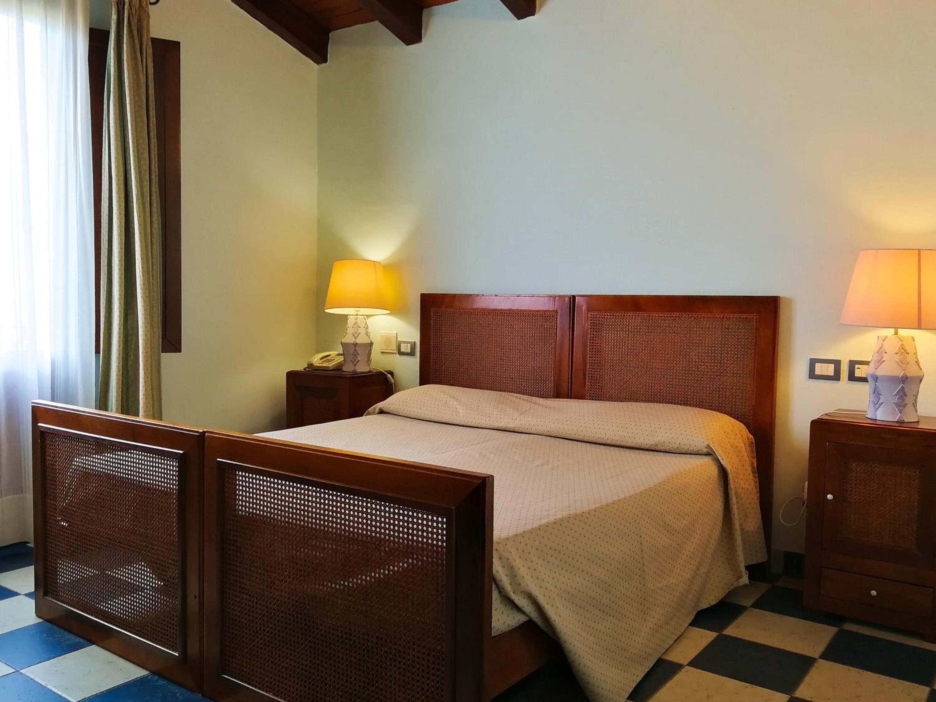 Double or Twin Room - Photo 1